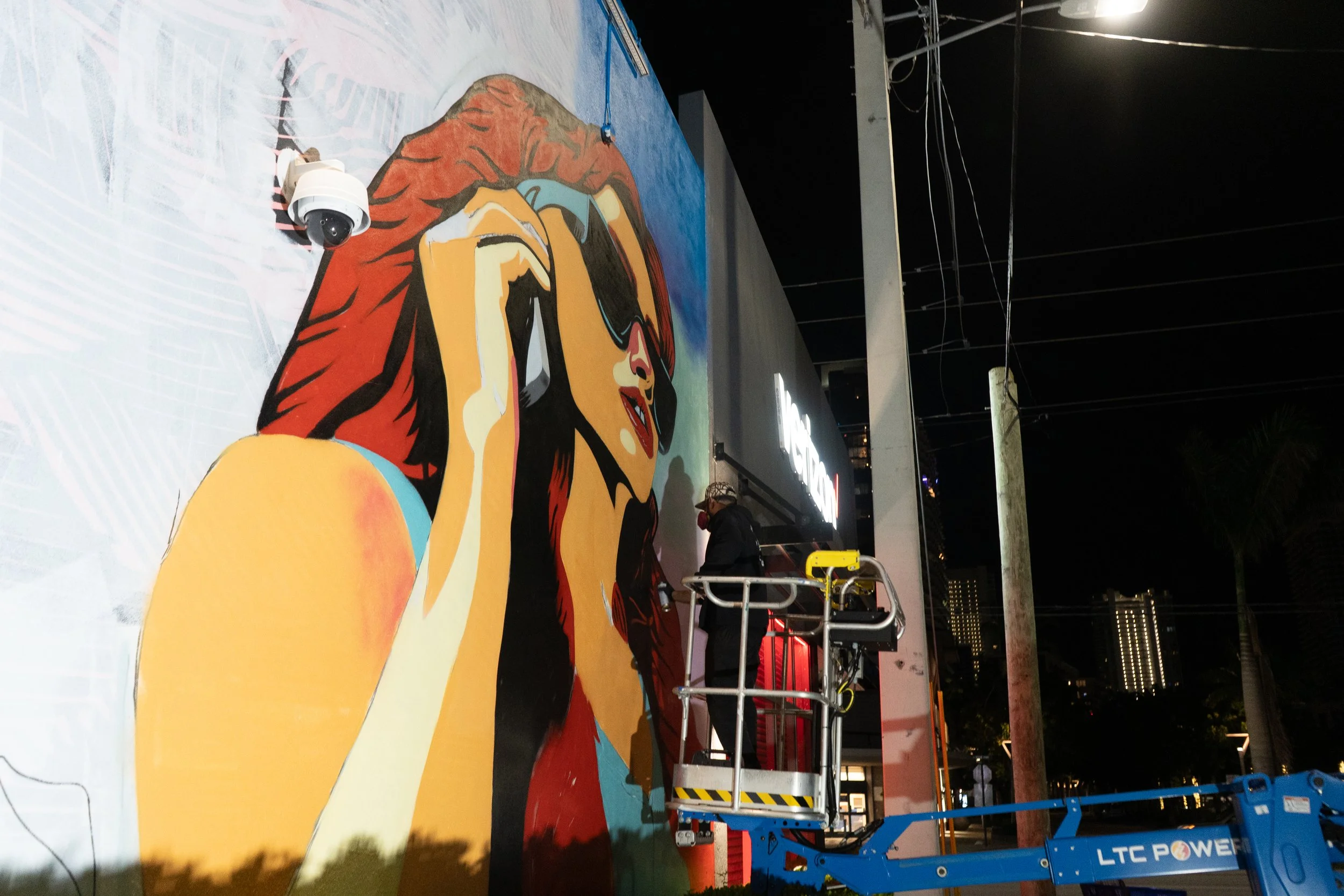 Verizon Wynwood Midtown Miami Mural by Roc Sol, Dennis Perez and Project Roadmap Murals - Miami Mural Team, Wynwood Murals