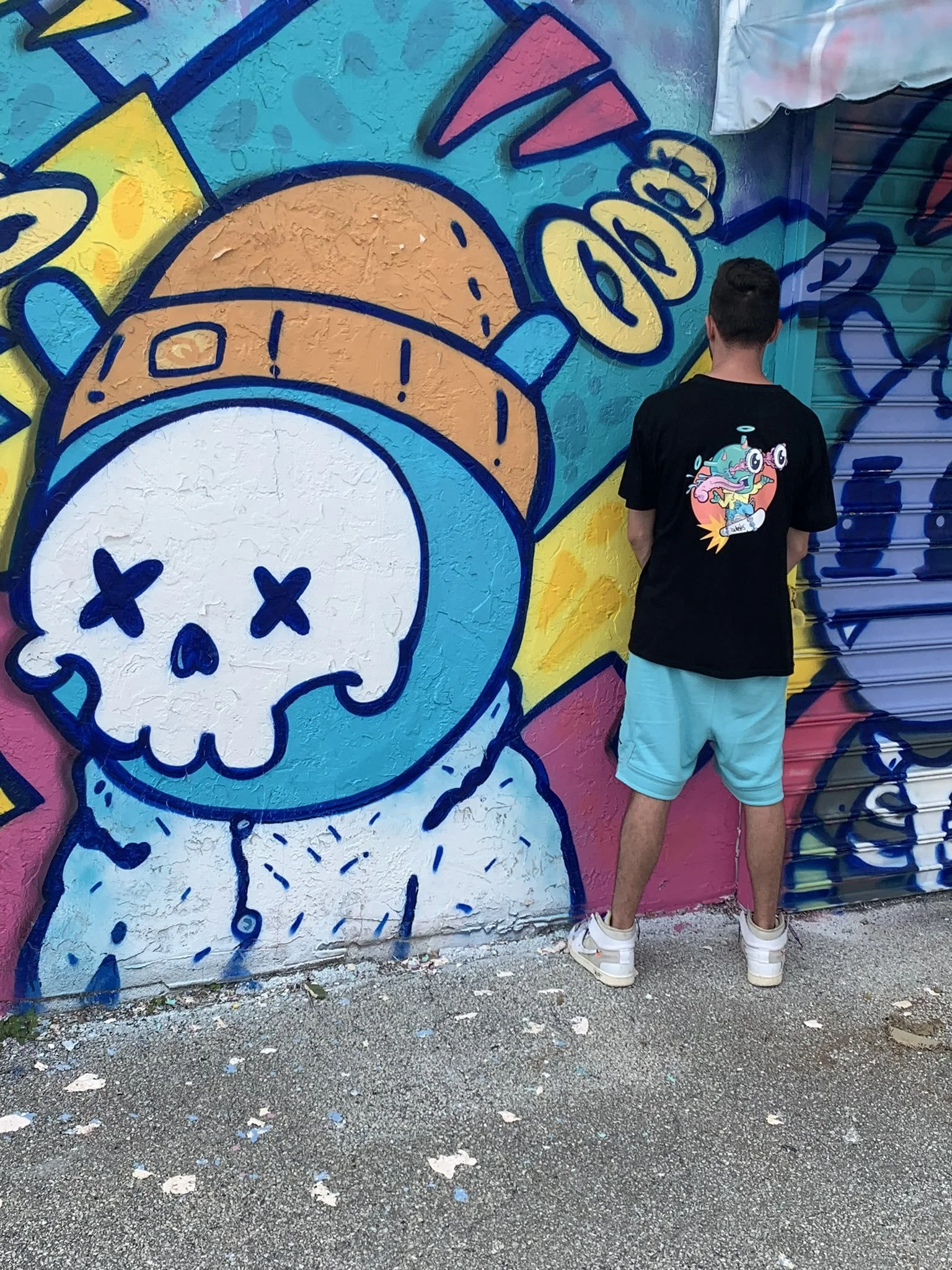 Quirkies Mural in Wynwood Miami Allapattah painted by Miami Muralist Roc Sol from Project Roadmap Murals for Web3 NFT Community Mural Art Basel Miami Art Week Wynwood Murals