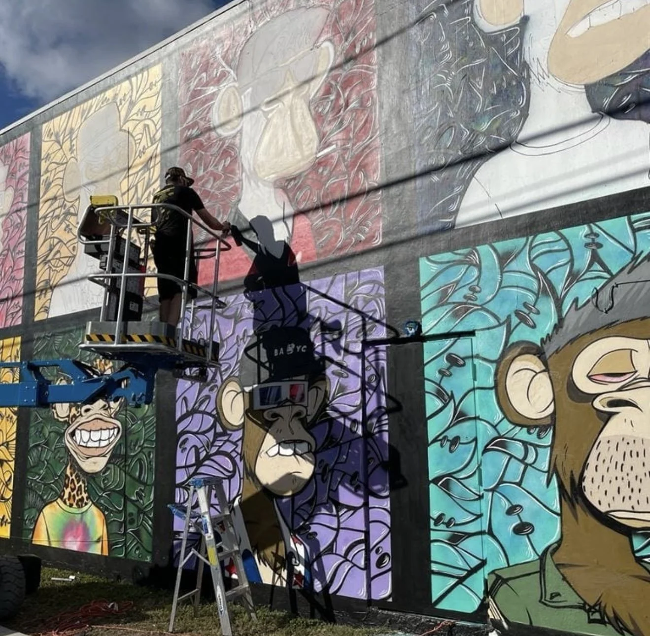 Bored Ape Wall of Fame Mural in Miami by Roc Sol Wynwood Allapattah - BAYC Mural in Miami