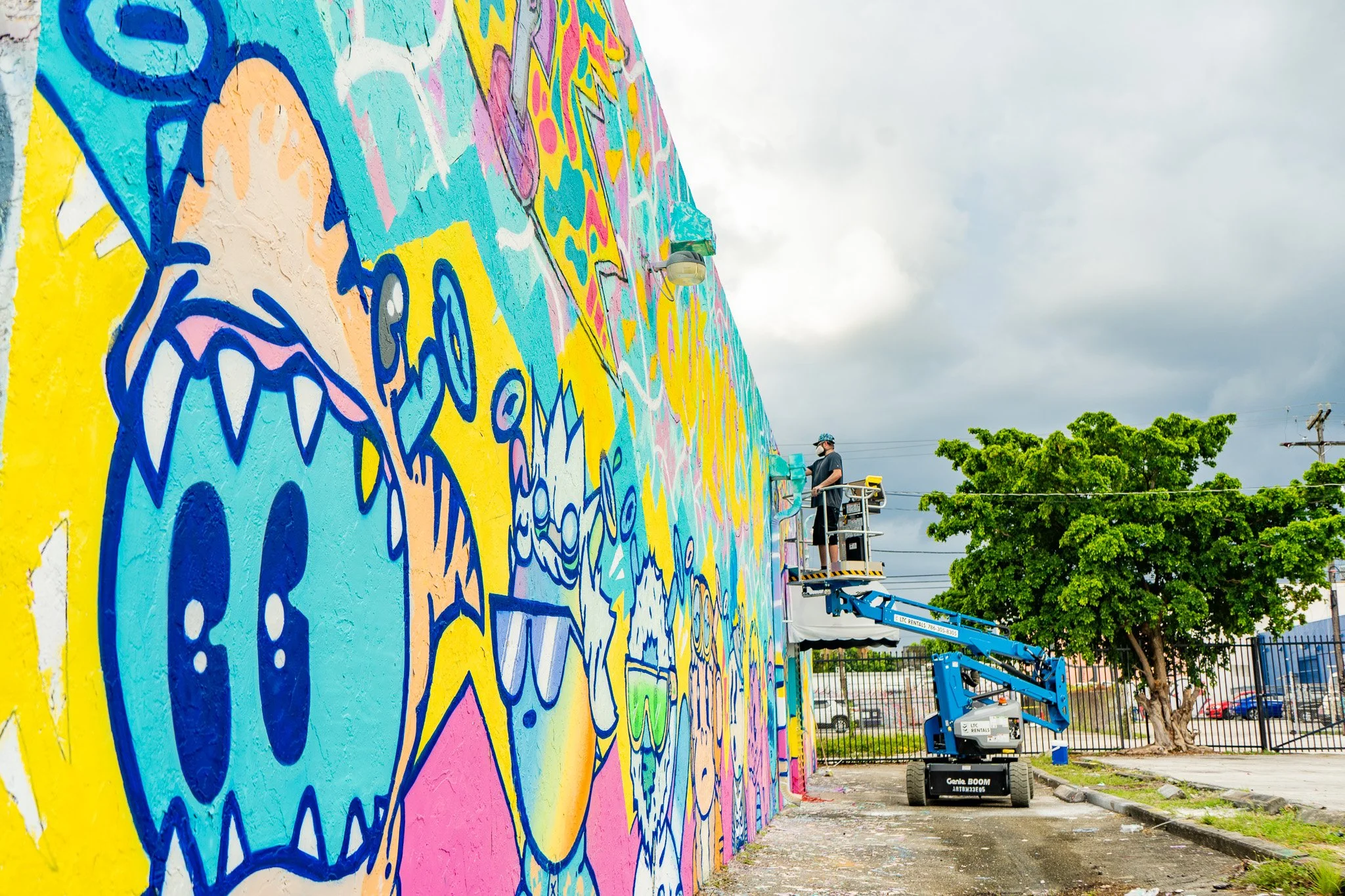 Roc Sol painting Quirkies NFT Mural in Wynwood - Web3 NFT Crypto Murals