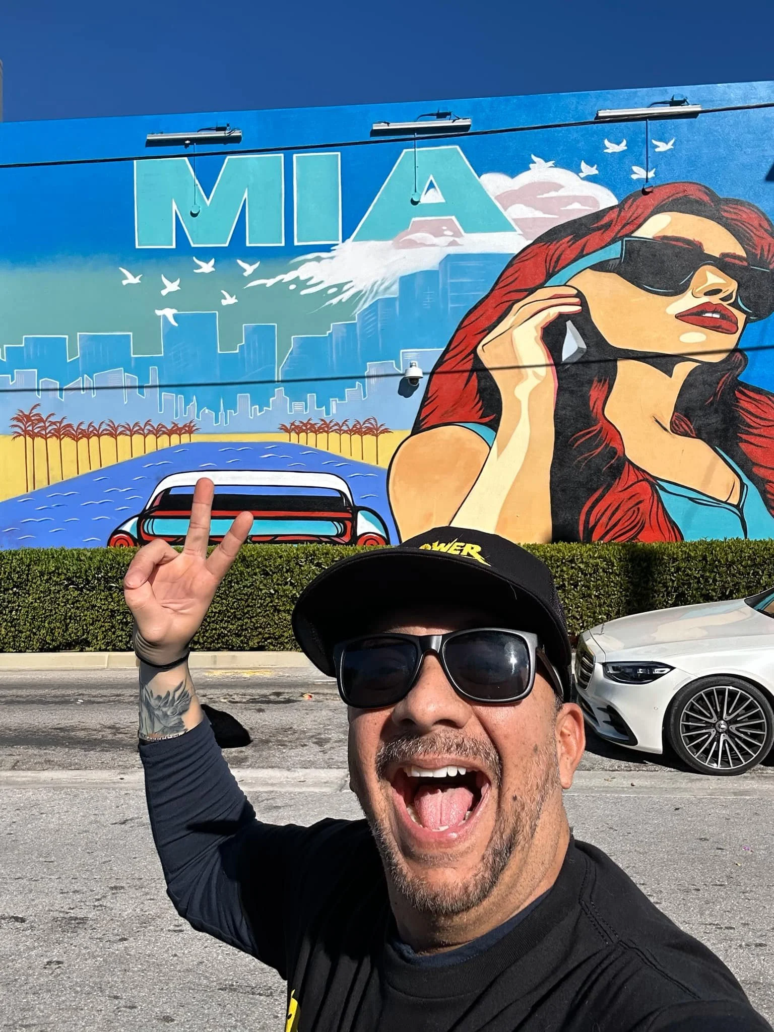 Miami Verizon Mural Selfie with Power 96 Power96 Roc Sol Dee Perez Miss Lushy Project Roadmap Murals in Wynwood Midtown Miami Coconut Grove and Hialeah Murals Project Love Letters to Miami Murals BrandXR Augmented Reality AR Mural