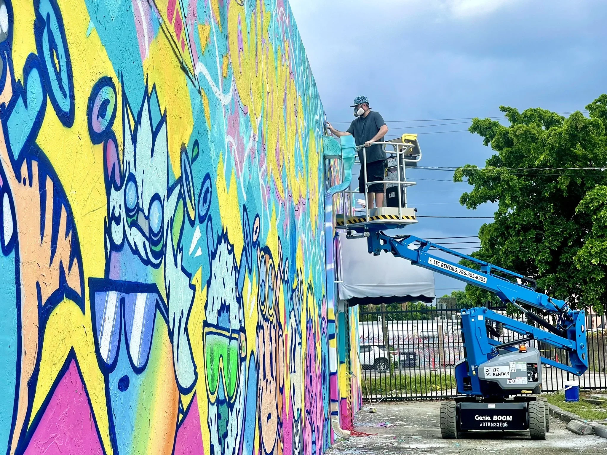 Quirkies Mural in Wynwood Miami Allapattah painted by Miami Muralist Roc Sol from Project Roadmap Murals for Web3 NFT Community Mural Art Basel Miami Art Week Wynwood Murals