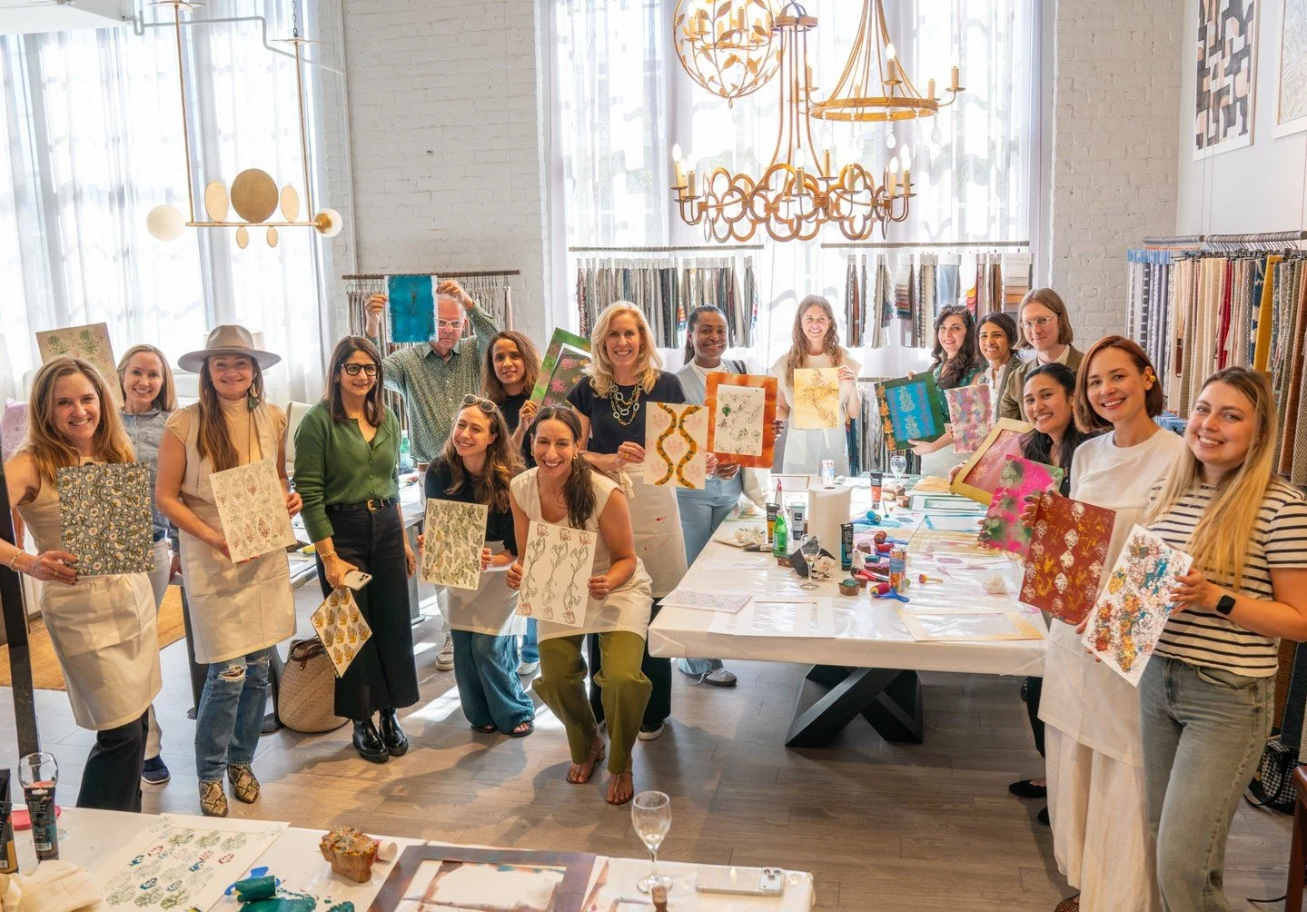 Because the best creative work doesn&rsquo;t happen in isolation.
You connect with colleagues - it's not competition it's community!

It happens in rooms like this &mdash; @sloanmiyasato &mdash;  where you make, you edit, you step back, and then you 