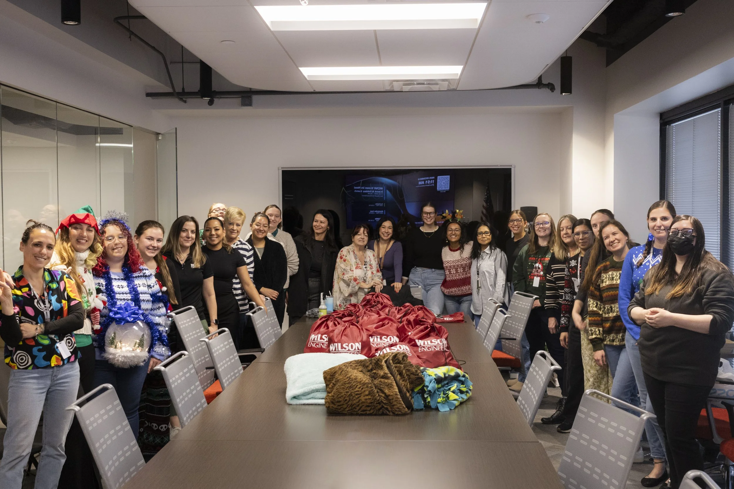 WOW Holiday Care Bags-10.jpg