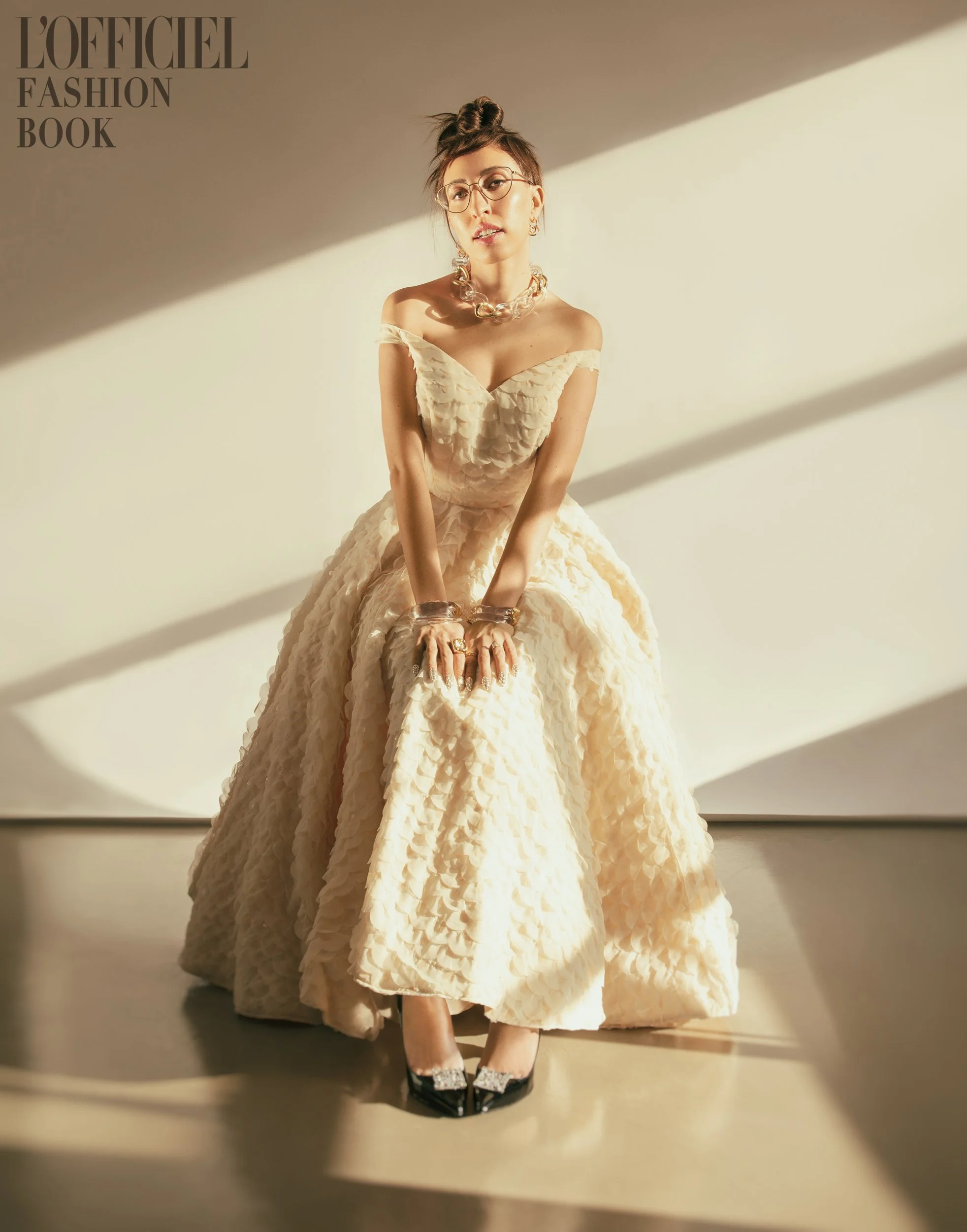 LOFFICIEL_FASHION_BOOK_CAROLINE_VAZZANA_1.jpg
