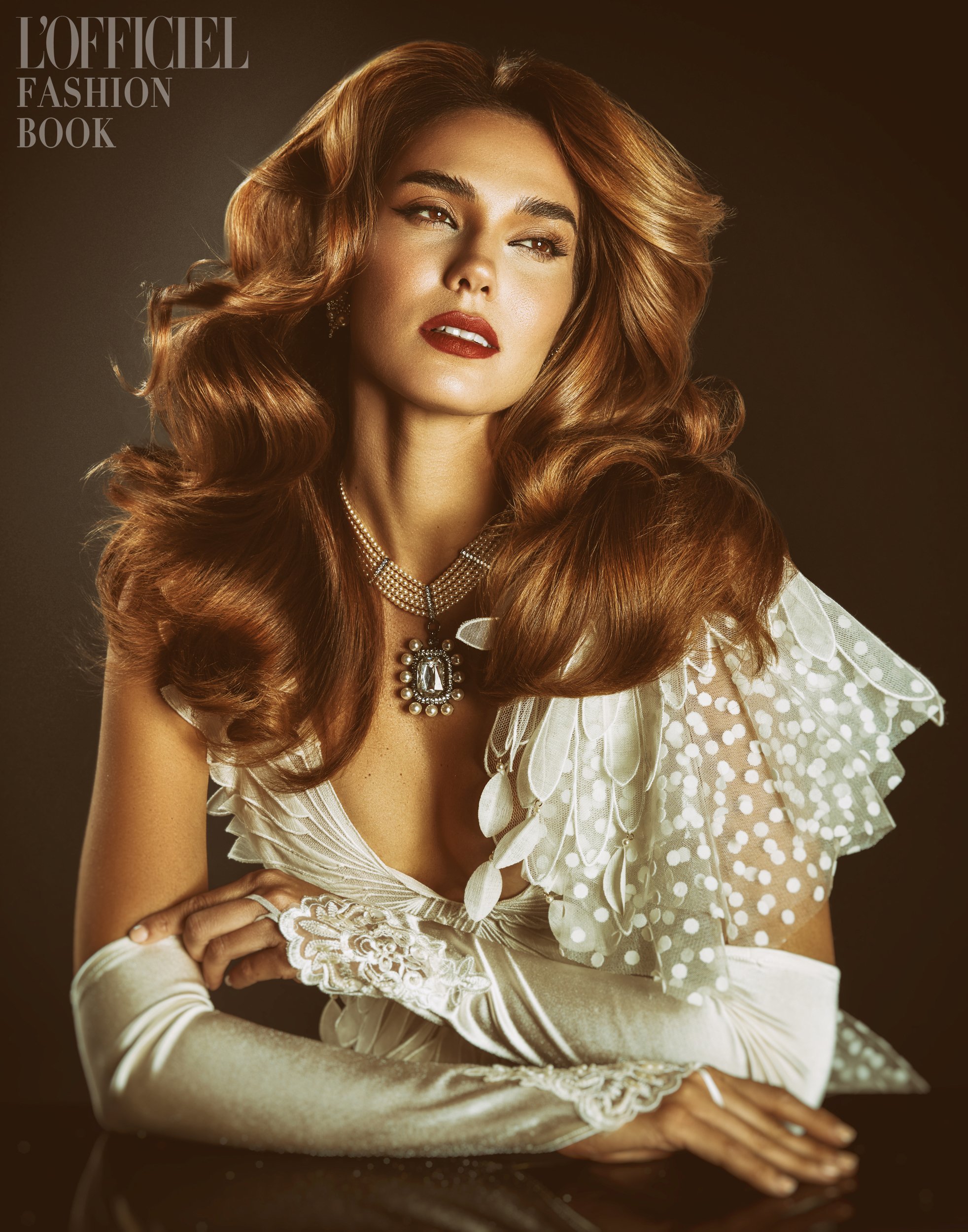 LOFFICIEL_FASHION_BOOK_MikeRuiz_4.jpg