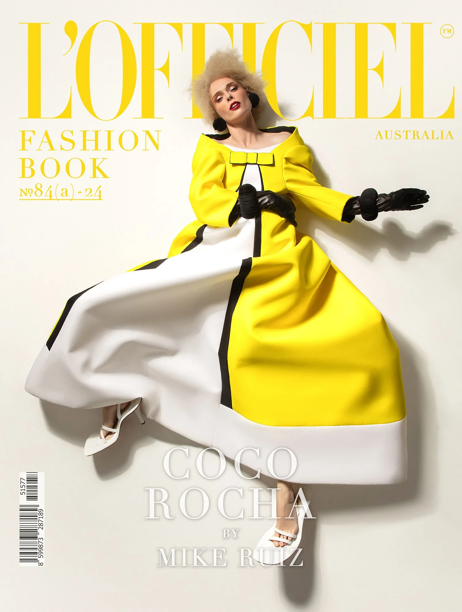 AU84_LOFFICIEL_FASHION_BOOK_COCO_ROCHA_A-web-2.jpg