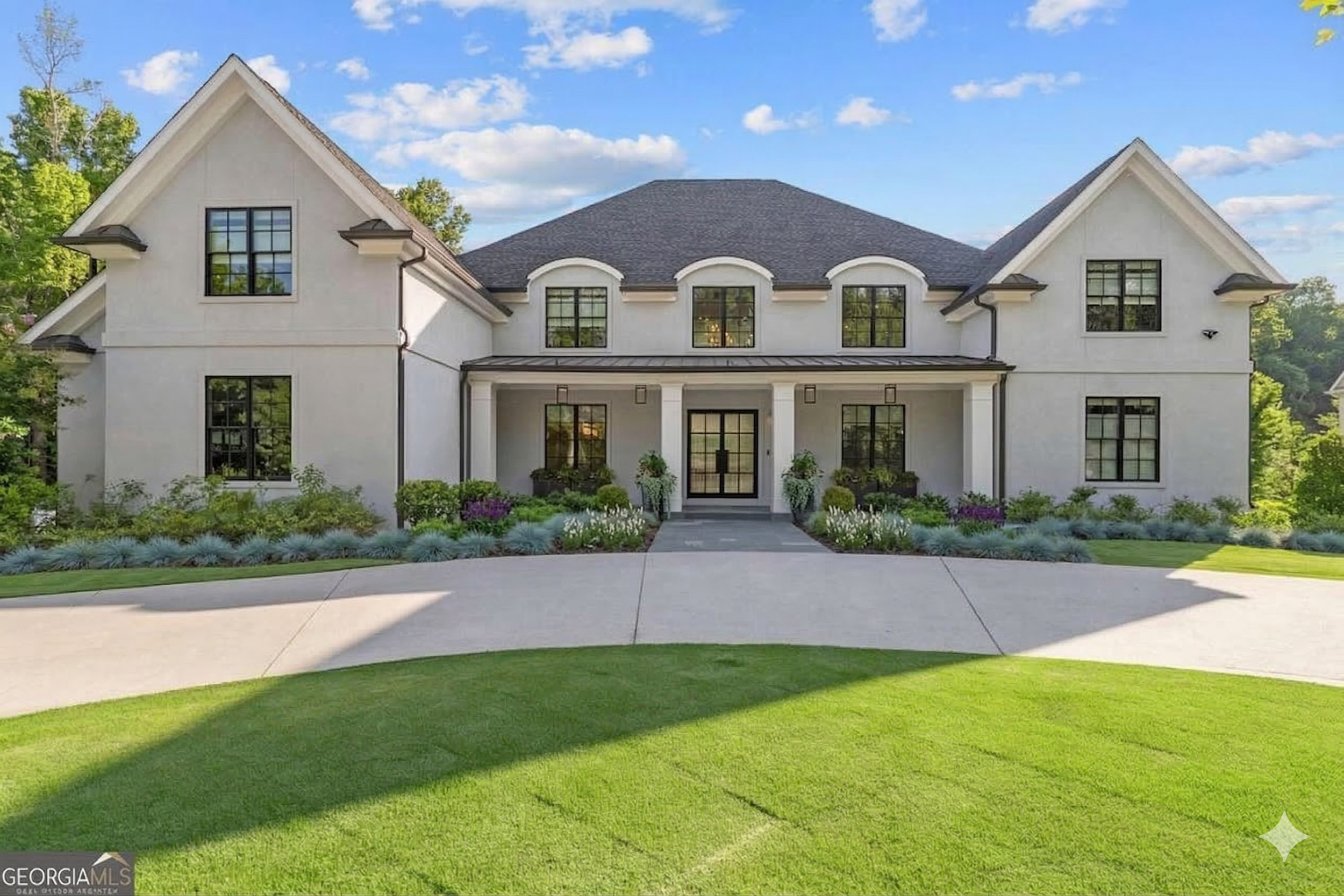 Living in Duluth GA: The Town Green, Sugarloaf Country Club &amp; Home Prices 2026