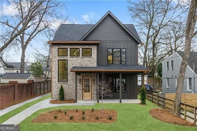 Living in Westview Atlanta GA: BeltLine Westside Trail, Enota Park, Historic Bungalows &amp; Home Prices 2026