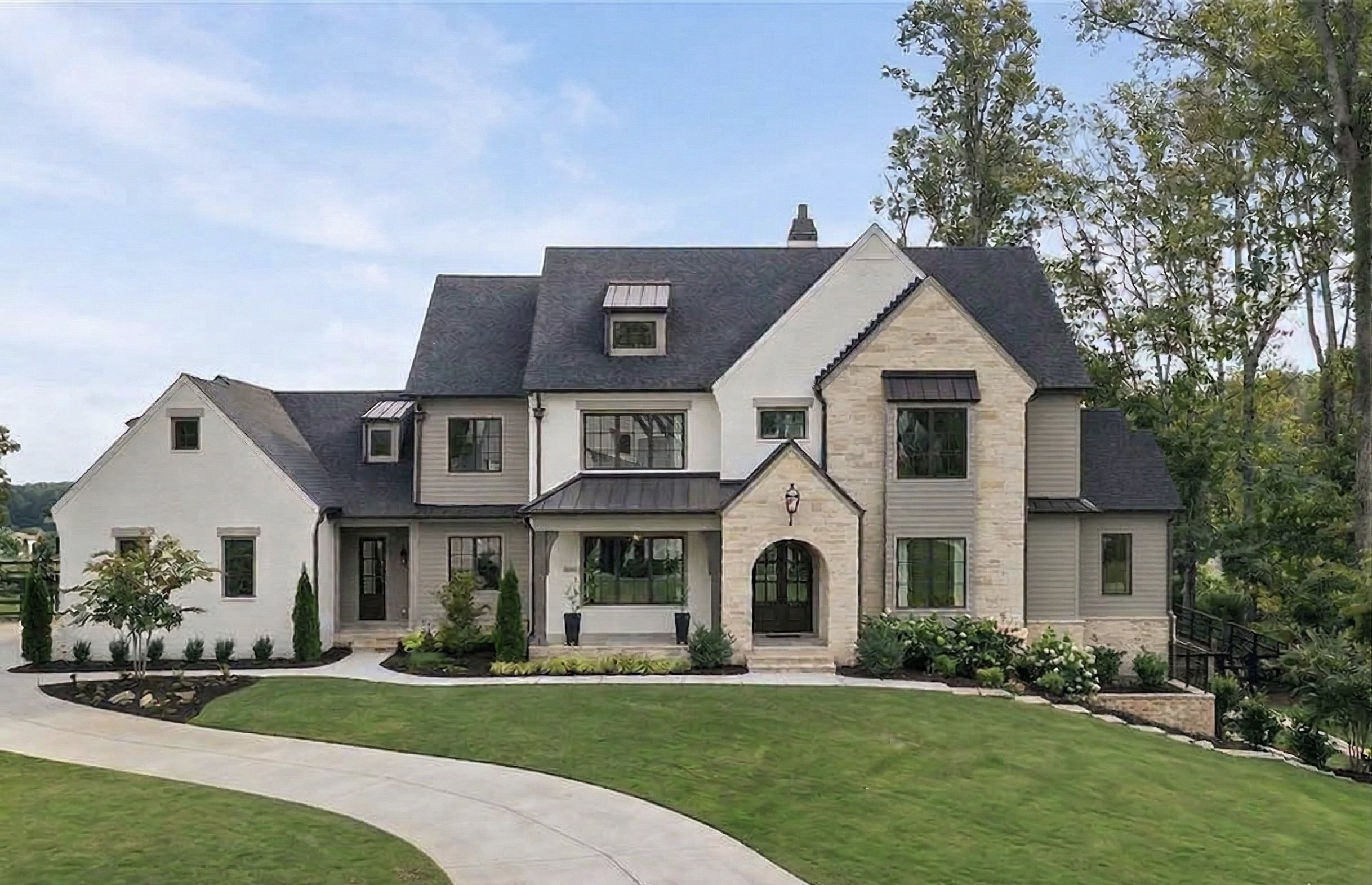 Turnkey vs. Fixer-Upper Luxury Homes in Atlanta: Which Makes More Sense in 2026?