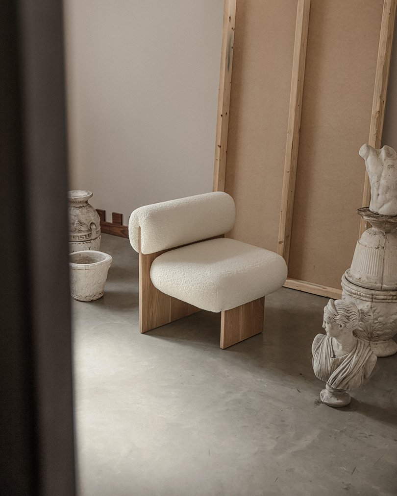 Design Milk– Practice the Art of Living with Fomu’s L’art de vivre Lounge Chair