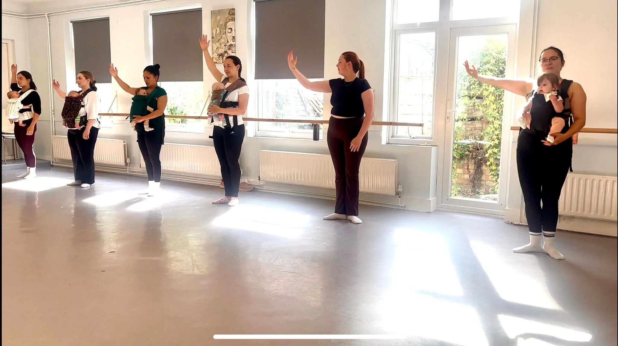 Sling Barre group pic 3.jpg