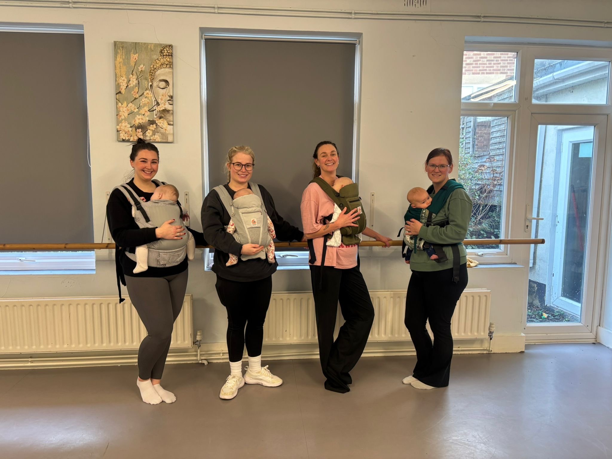 Sling Barre group pic 2.jpg
