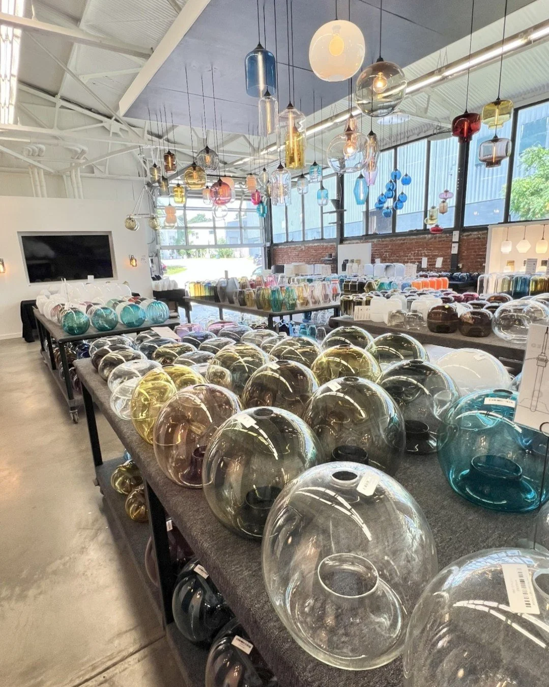 Lighting That&rsquo;s as Smart as It Is Beautiful

A member of our team recently visited Niche&rsquo;s glassblowing studio in Fishkill, NY, where each lighting fixture is handcrafted using traditional techniques&mdash;then paired with the latest smar