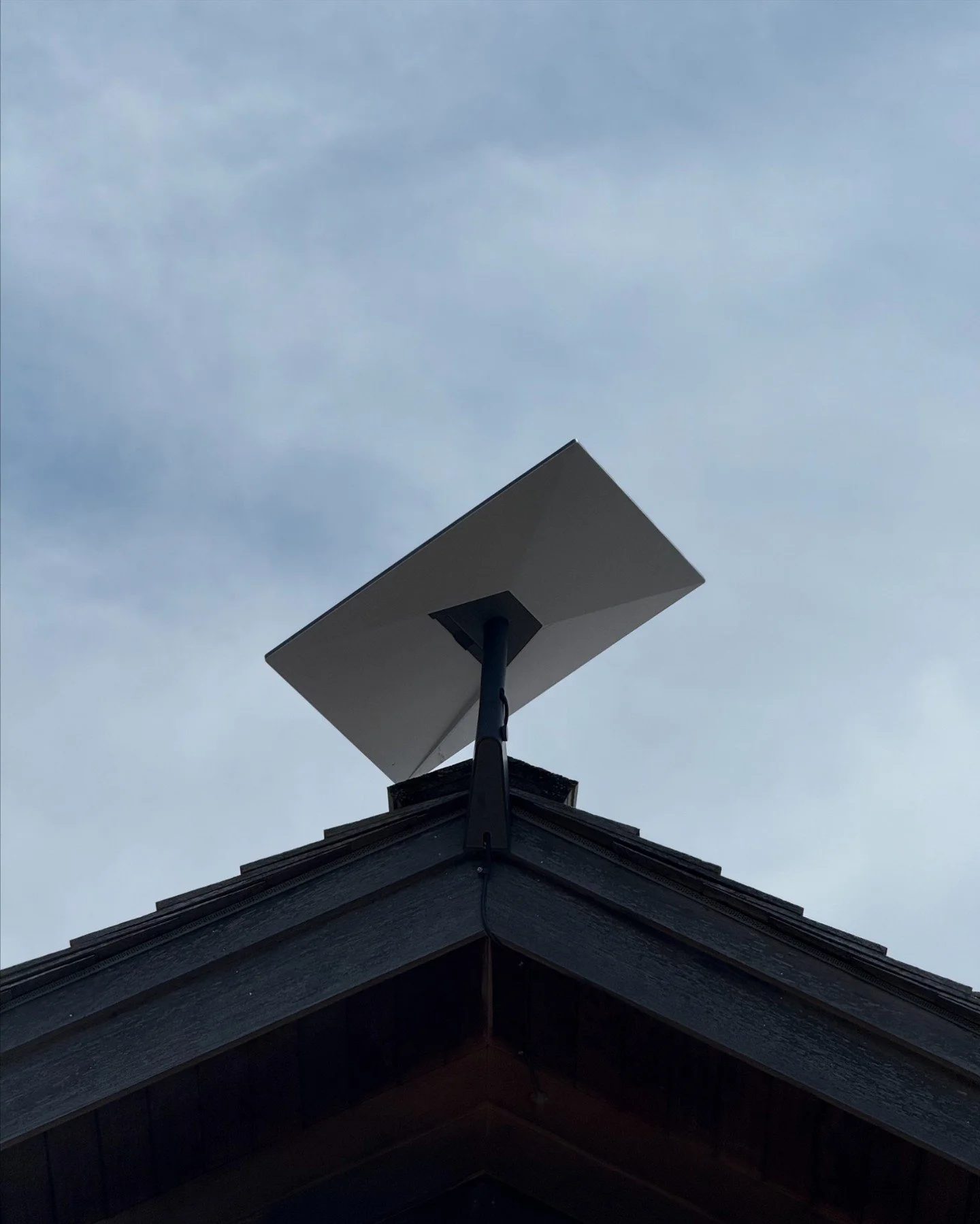 Luxury homes deserve the best&mdash;Amazon Leo Ultra and Starlink offer unmatched internet speeds and reliability. 
Leo Ultra brings AWS cloud integration and private networking, Starlink offers fast, rugged service perfect for harsh conditions.
http