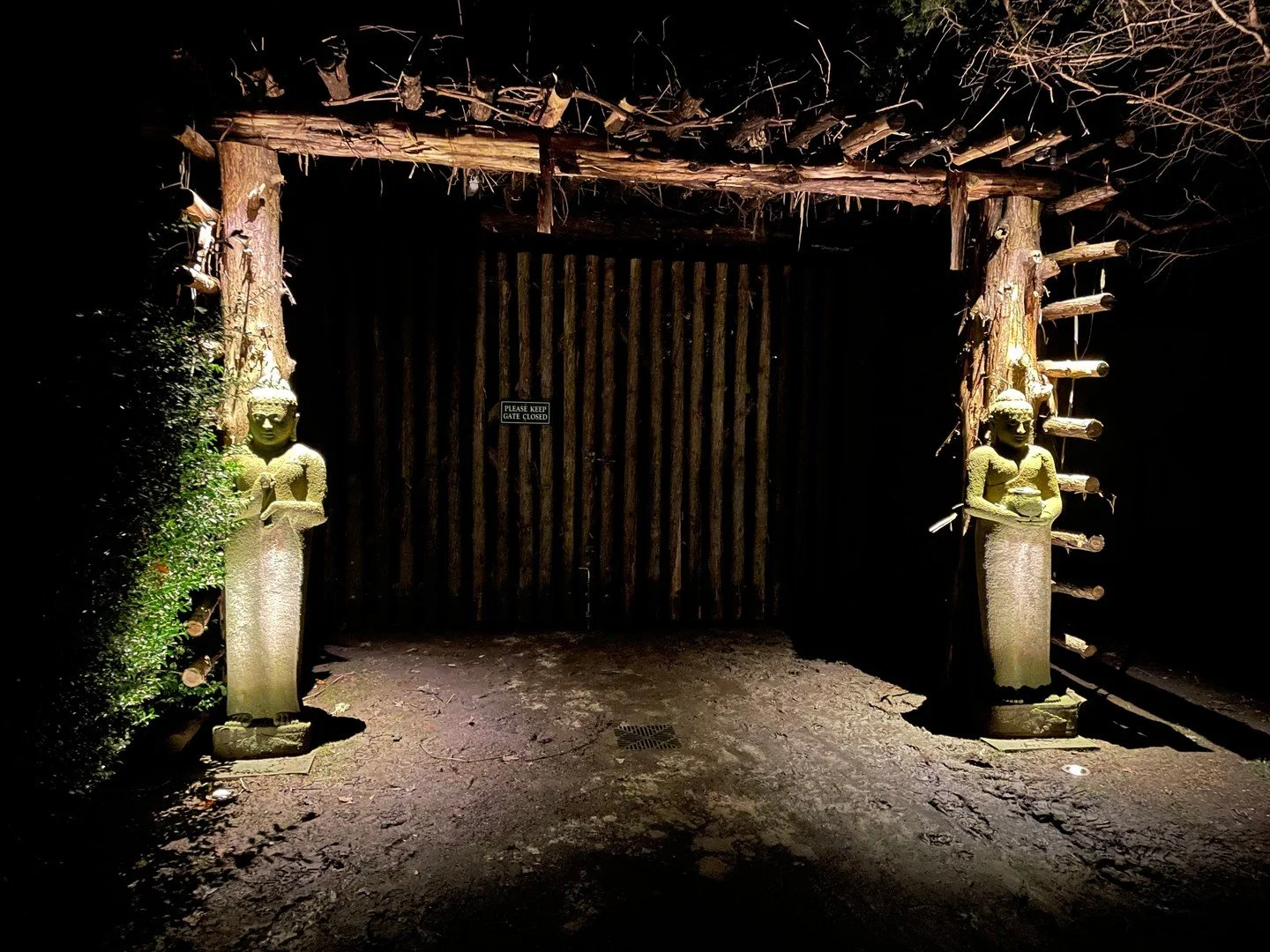 Arriving home should feel like something.

A measured wash on the gate, a calm rhythm along the drive, and just enough light to make the house feel like it's expecting you. Curb appeal isn't only a daytime thing.

By Hamptons Landscape Lighting. 

 #