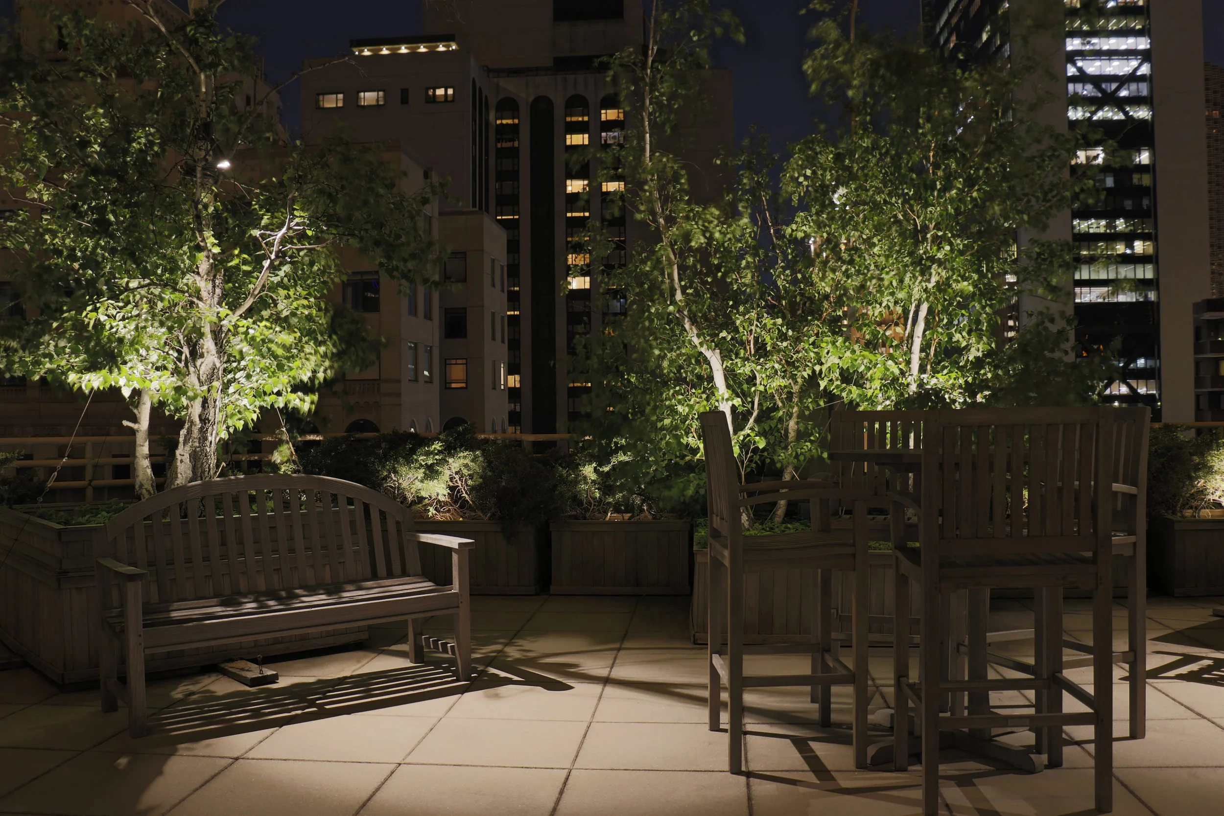 Patio_Bench_kg4bjk.png