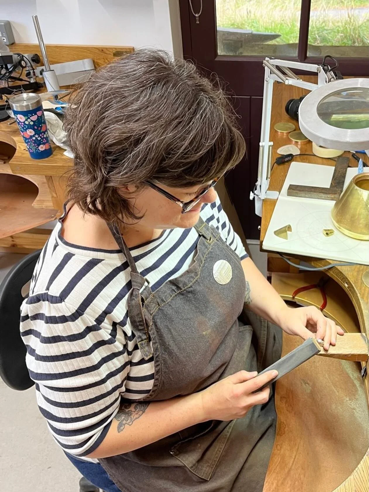 /// The Bench - Jewellery /// 

Timeless jewellery made to be worn and treasured, made by hand using recycled gold and silver.

Design by me and made with my own fair hands in my studio in Norfolk.

I am an award winning silversmith, jeweller and tut