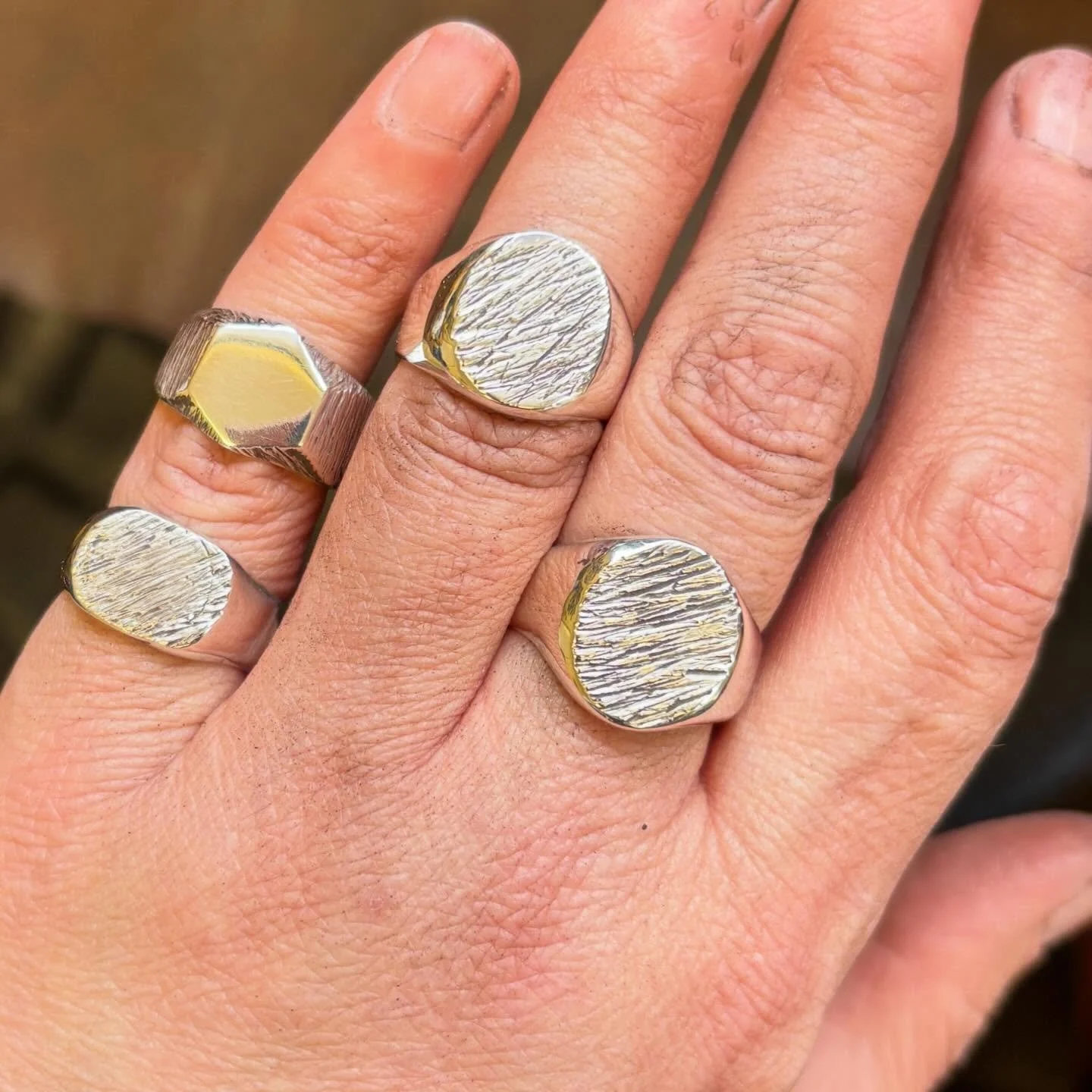 /// SNEAK PEEK NEW BETON BRUT RINGS /// These need another polish but very happy with my latest addition to the Beton Brut collection.

Second slide is a ring for my dad as a thank you for all of his hard work making my bench of dreams in the studio.