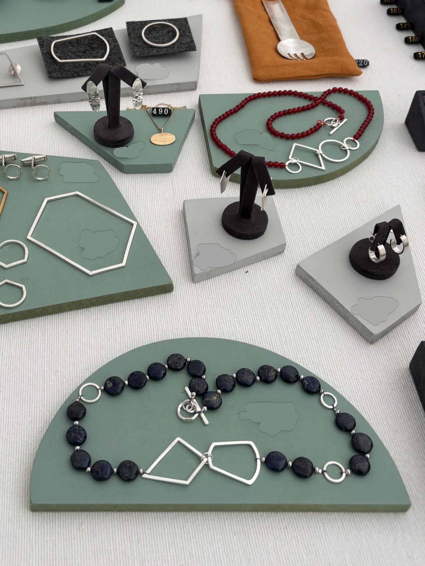 /// SHAPES NECKLACE /// I sold this necklace at Wisley and as it&rsquo;s a true one of a kind I thought it deserved a place on the grid. 

A few years ago I took part in an exhibition called Links, where artists were invited to send in a chain of som