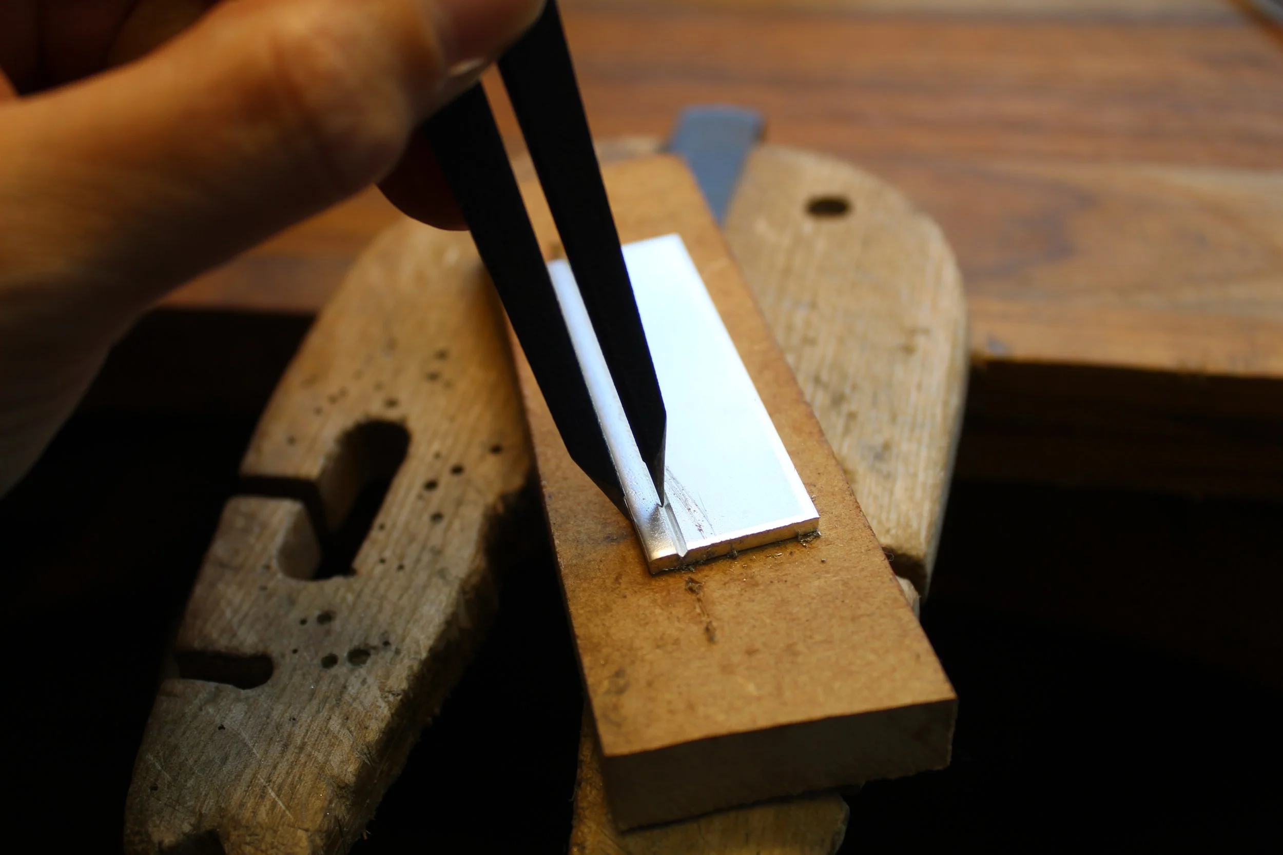 hinge marking.JPG