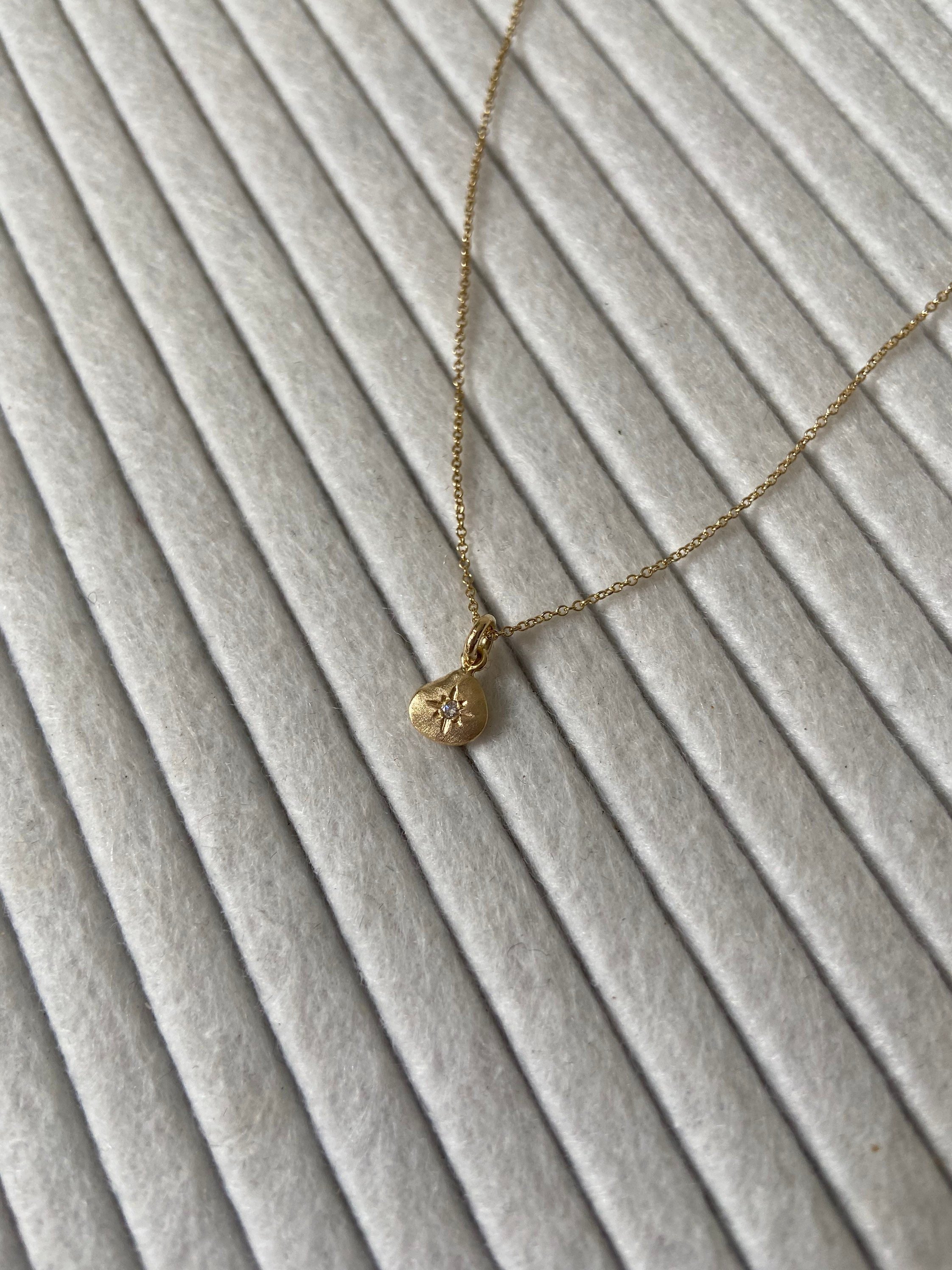 https://i.etsystatic.com/24832808/r/il/7a321c/3339341672/il_fullxfull.3339341672_6tfd.jpg