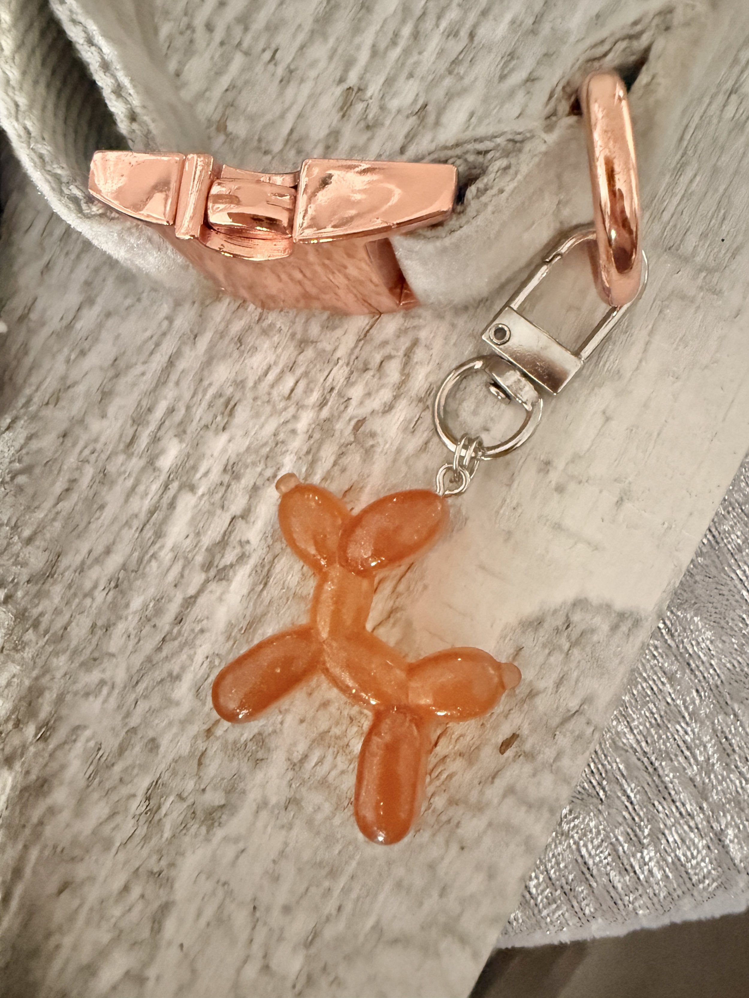Balloon Dog Collar Charm1.JPG