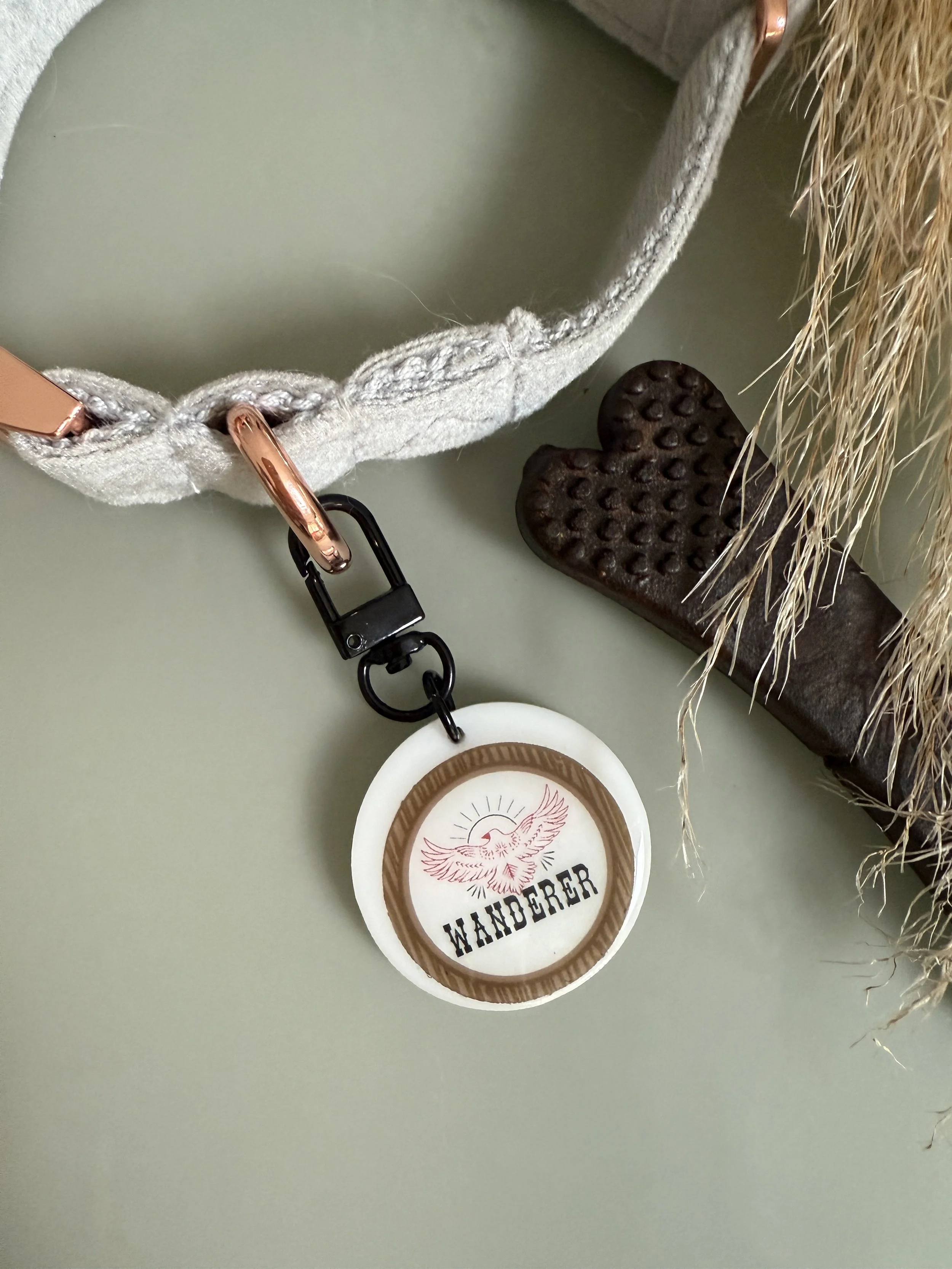Wanderer Collar Charm