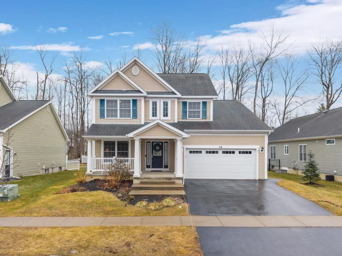 Loving the color scheme of this home!! So zen. 🌿🦋