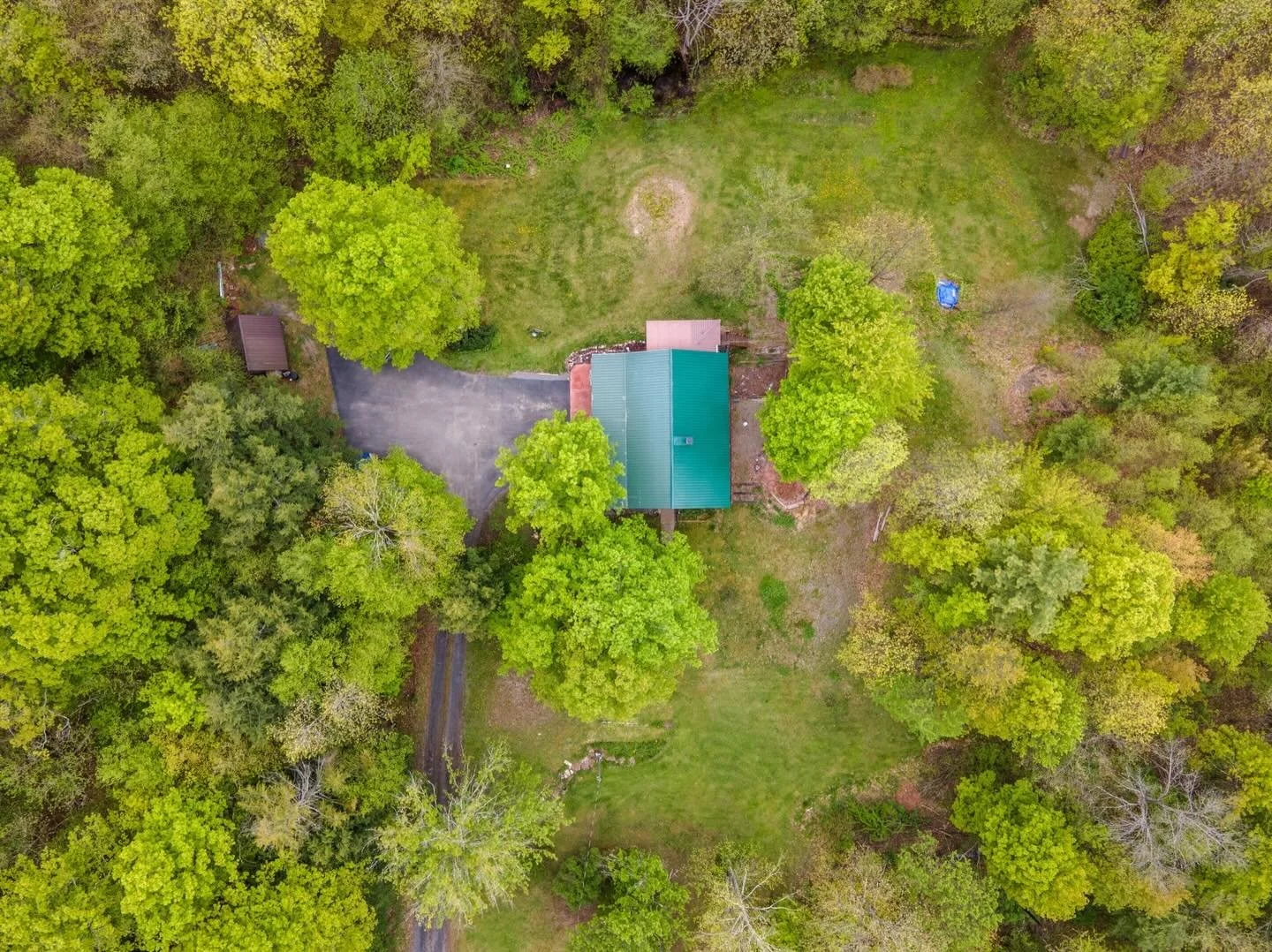 This log home is more than meets the eye. It&rsquo;s huge! It&rsquo;s on a nice secluded piece of land in Fort Edward. With 5 bedrooms, two full bathrooms, and an open concept dining &amp; living area under a gorgeous vaulted ceiling, this place feel