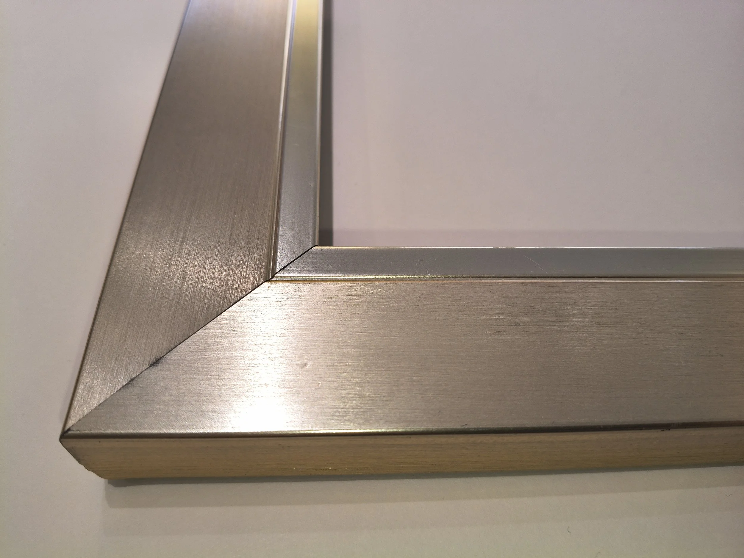 Brushed Gold, Polished Gold Fillet