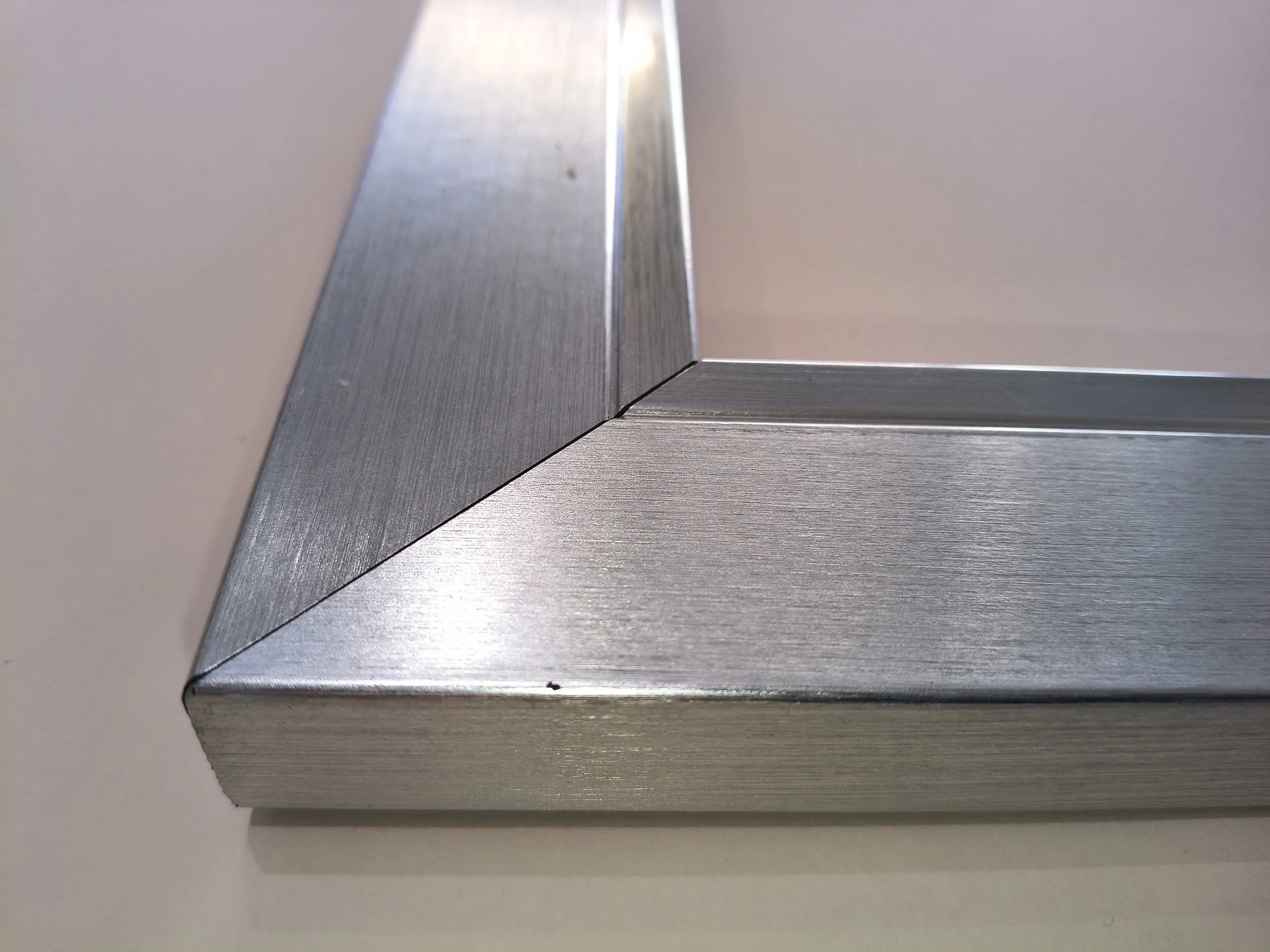 Brushed Silver, Polished Silver Fillet