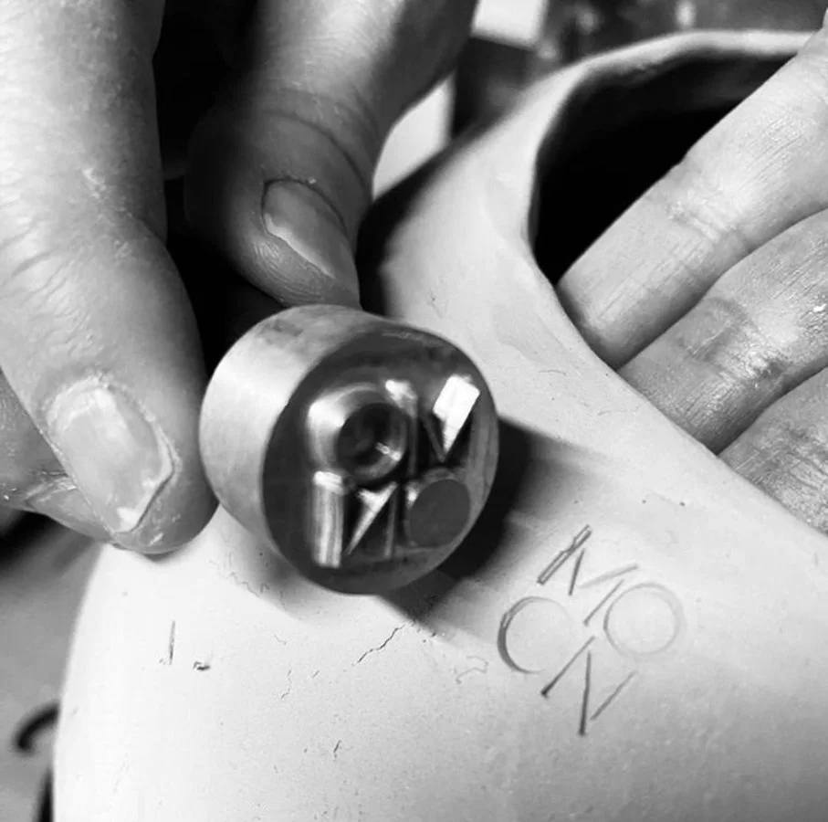 alles is handwerk met logo van Atelier Moon