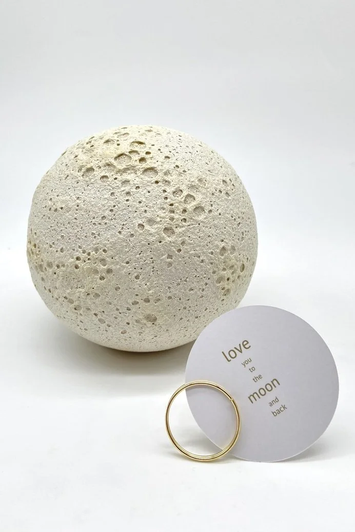 love you to the moon.JPEG