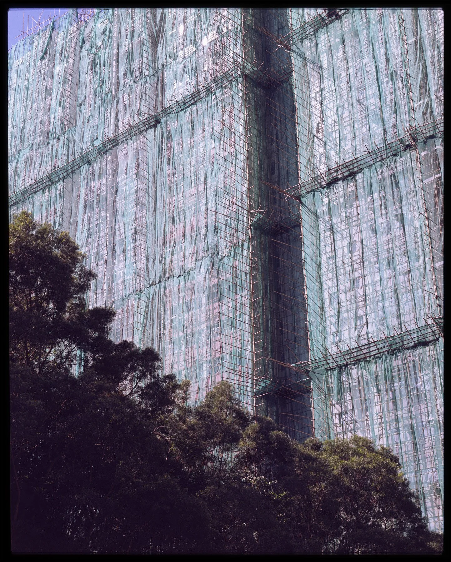 210110_HK-Ghost_01-.jpg