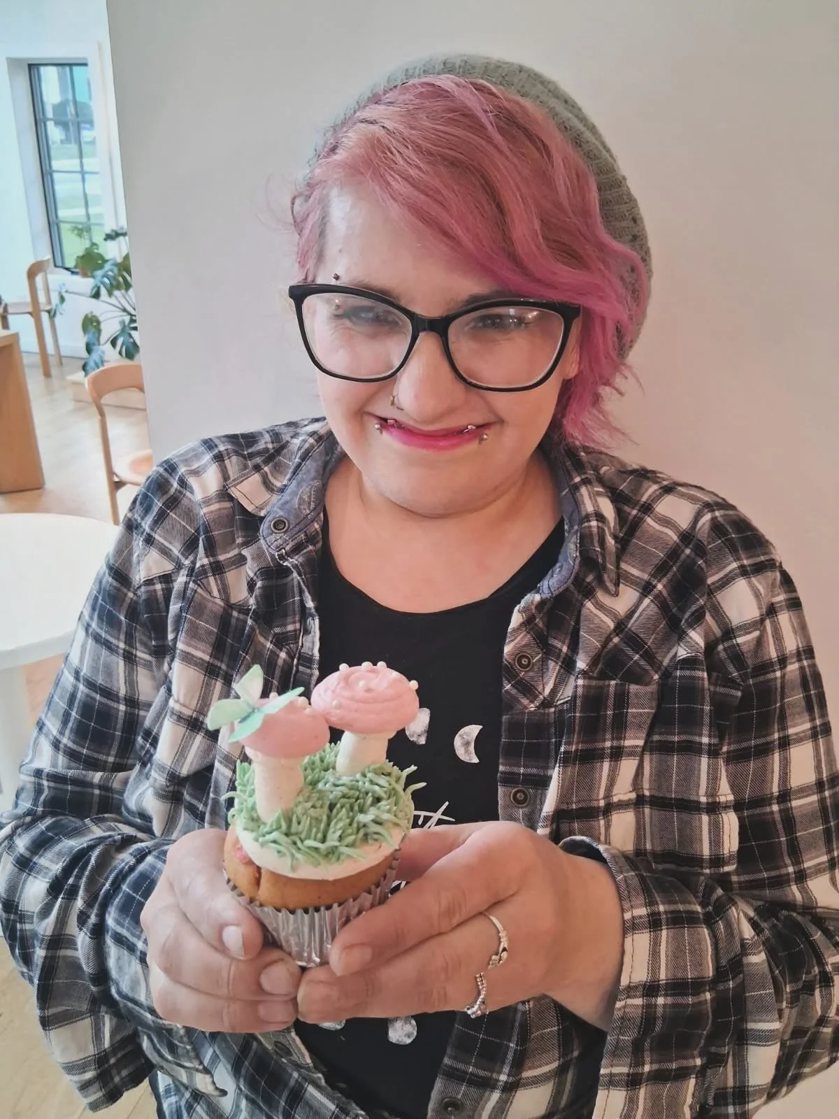 Luna, aka the People&rsquo;s Princess, just hit 3 years at Little Loaf!

When Luna joined us, we were just getting started with our 3-day-a-week pop-up at @hvopenkitchen, but she jumped right in with both feet. Farmers markets, running deliveries, ba