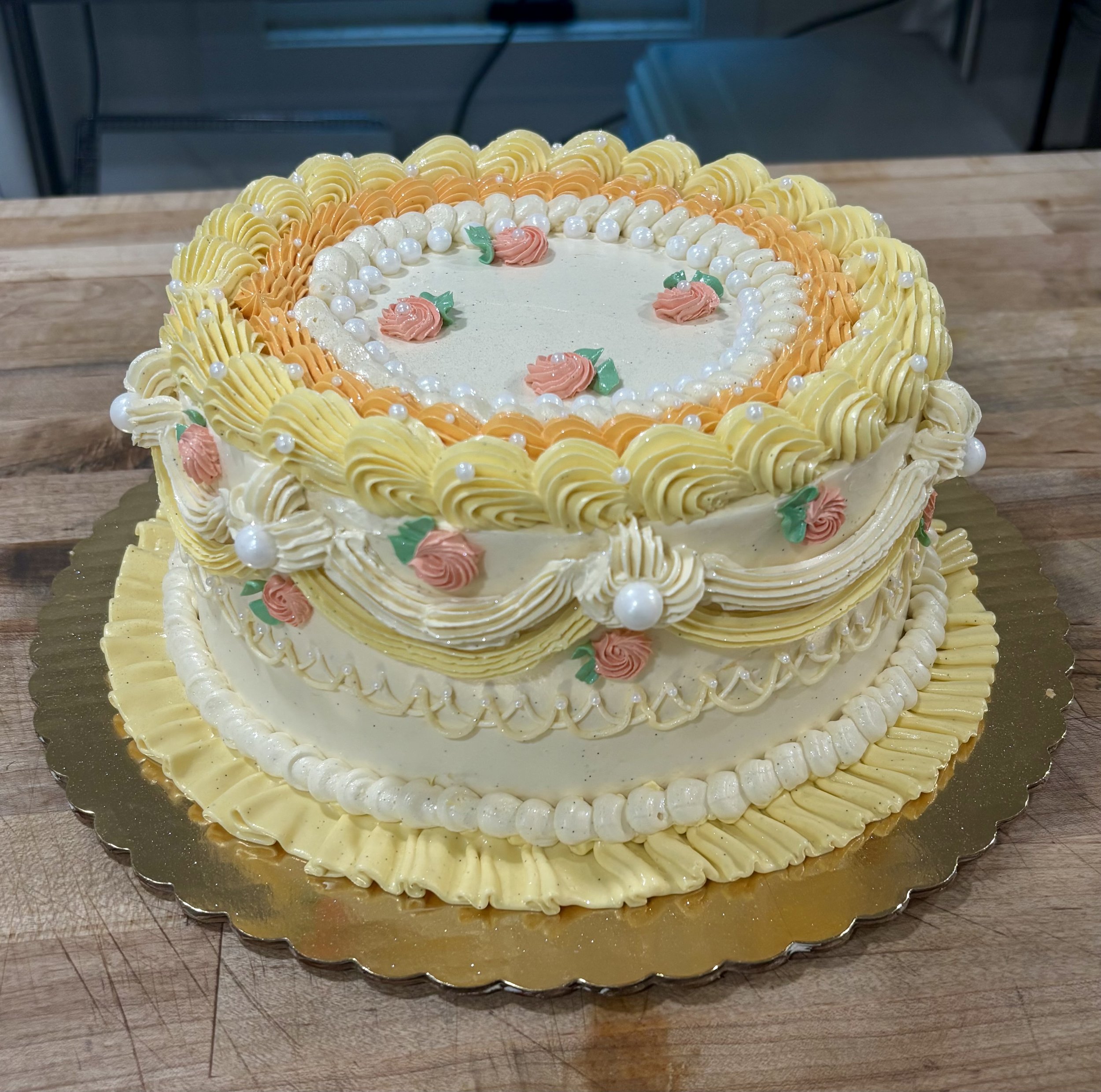 8" Vintage Cake