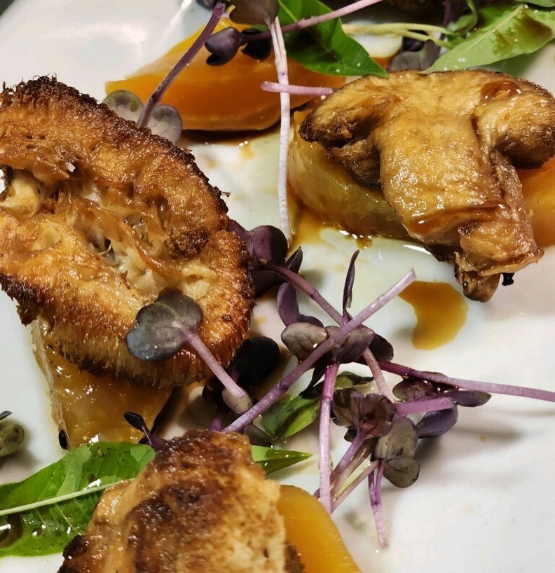 Westchester and&hellip; beyond?! 

Stamford friends&mdash;check out our mushrooms on the menu at @table104_osteriabar

Here our friends have cooked up lion&rsquo;s mane, summer beets, tamarind truffle soy, and lemon verbena greens 🤤 😍 🍄