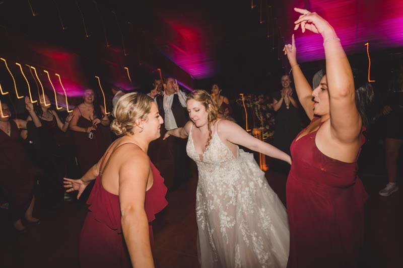 Leanna and Christina-141.jpg