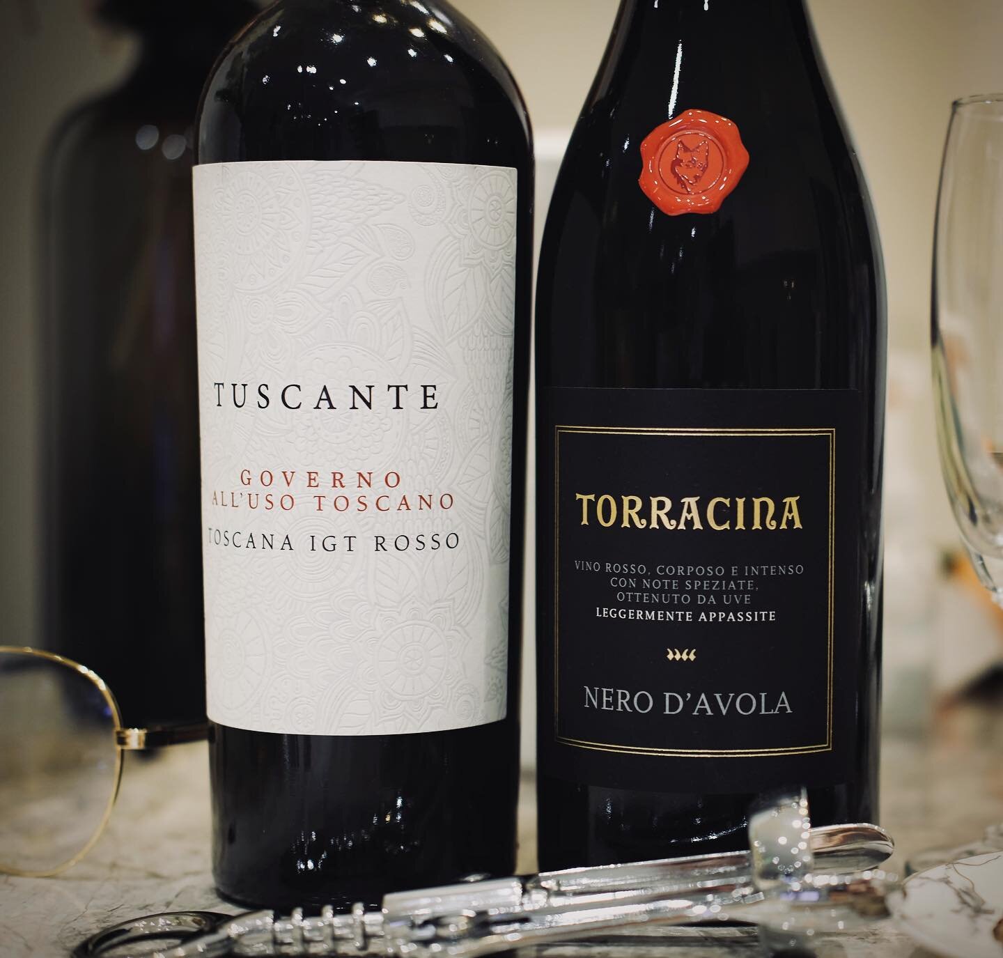 🍷 🍷 

- Toscana IGT Rosso
- Nero d&rsquo;Avola Sicilia DOC