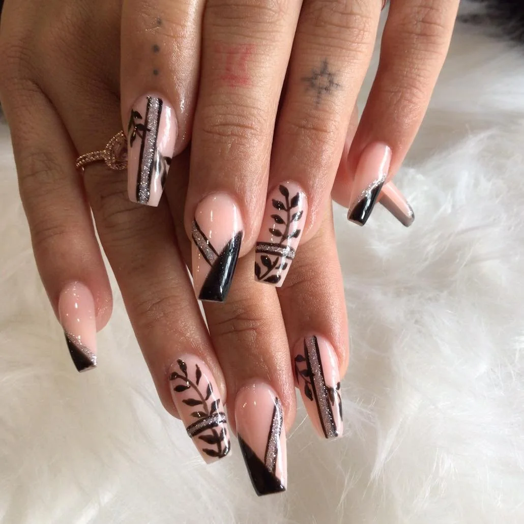 ✨Casa Glam Spa ✨💅💆🏽&zwj;♀️
📍 4304 W Fullerton Ave, Chicago, IL 60639
📞 773.565.4026 🌟 Hablamos Espa&ntilde;ol
Book/ Citas : https://www.fresha.com/book-now/casa-glam-salon-cllmkrao/services?lid=1317855&amp;share&amp;pId=838234

💅 Specials:
 &b