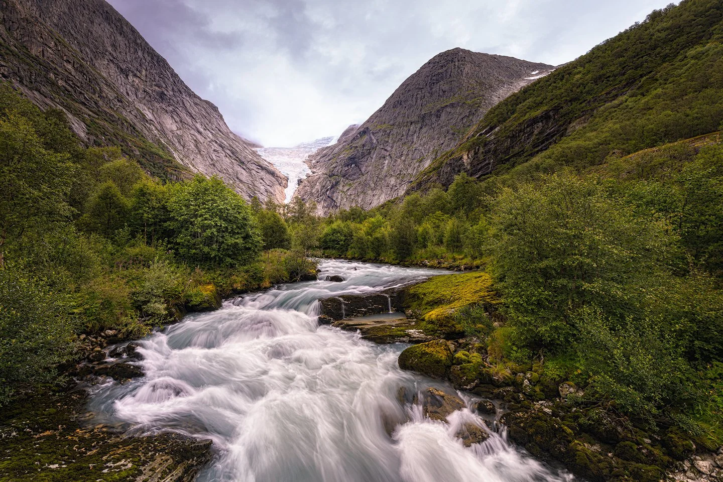 Briksdalsbreen, 2022