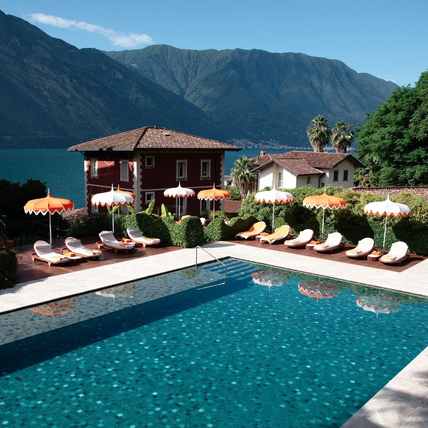 Our favorite poolside pizza spot, in our favorite hotel @ghtlakecomo