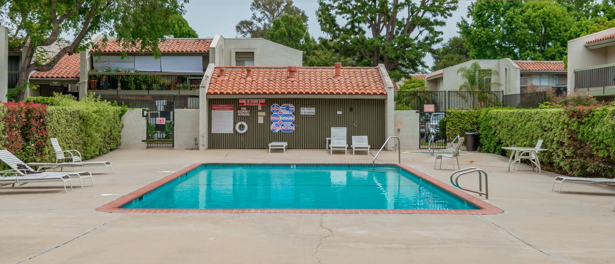 16-web-or-mls-16 - La Goleta Community Pool.jpg