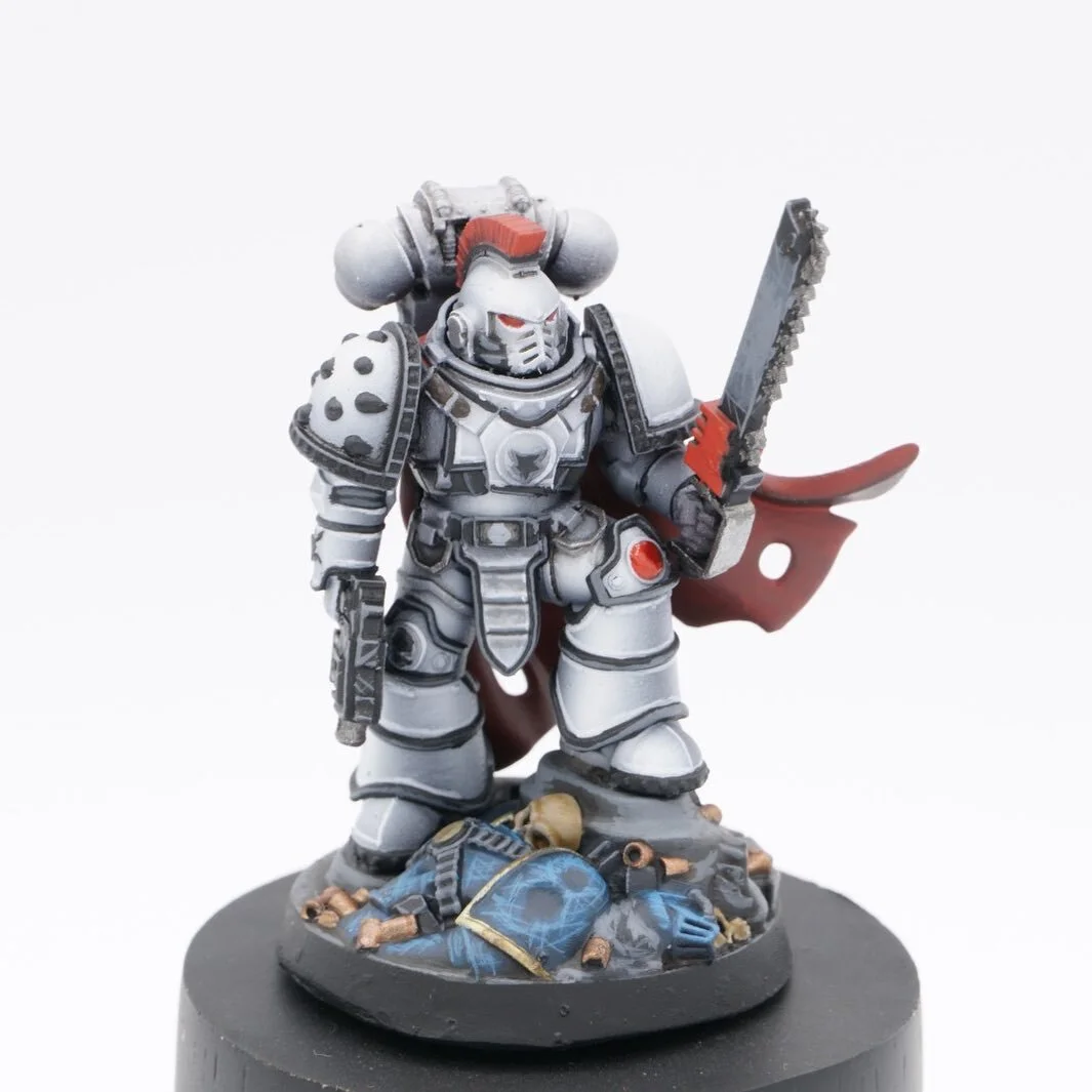 A commission for Luna Wolf finished by @robert_boogeyman.studios 
.
Visit www.boogeymanstudios.com for more!
.
.
#warhammer #warhammer40k #warhammerfantasy #warhammercommunity #warhammerworld #warhammer40000 #warhammerpainting #warhammercomission #pa