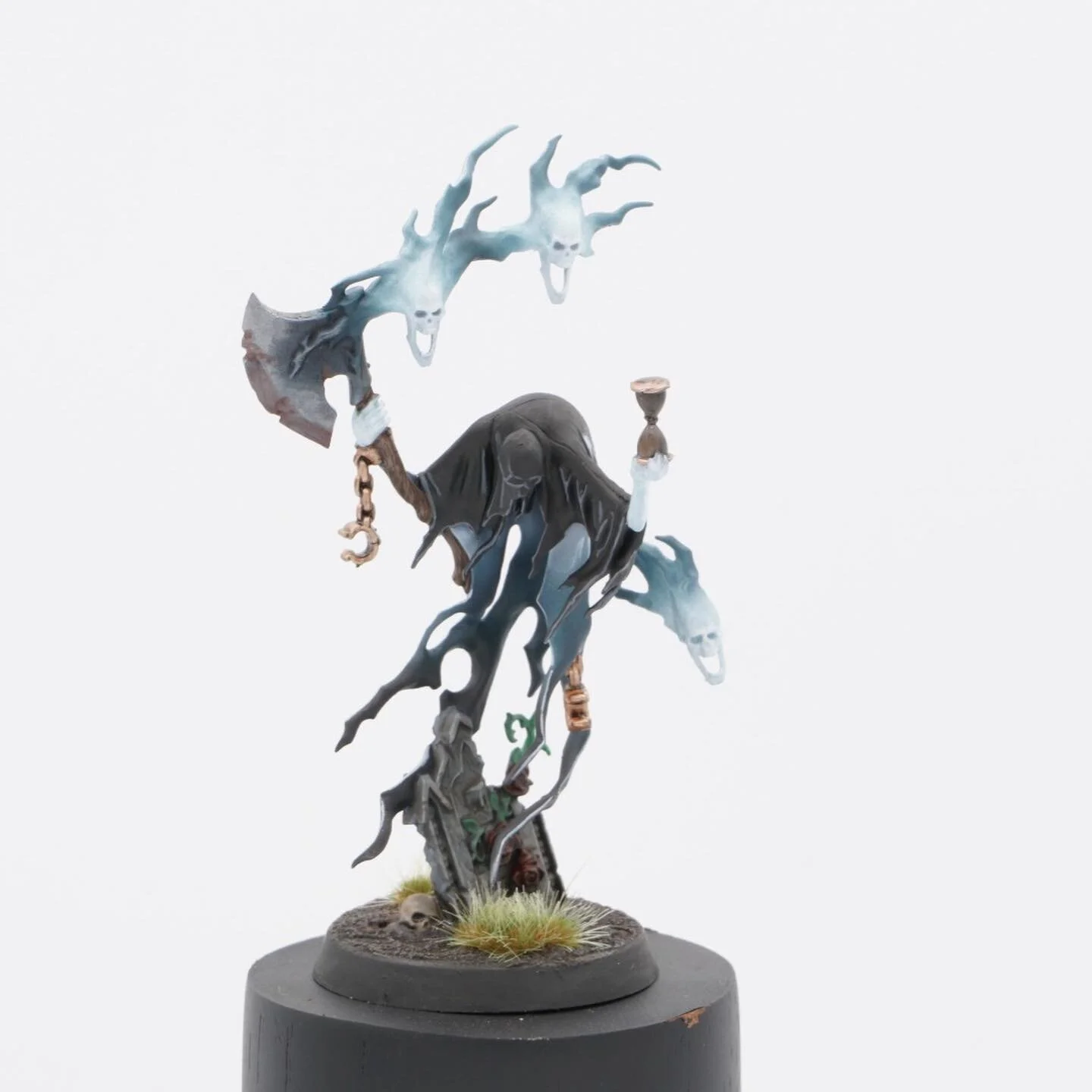 Another addition to a customer&rsquo;s nighthaunt figures! 
.
www.boogeymanstudios.com
.
.
#warhammercommunity #warhammerfantasy #warhammer #warhammerpainting #paintingwarhammer #nighthaunt #miniatures #miniaturespainting #paintingminiatures #hobbylo