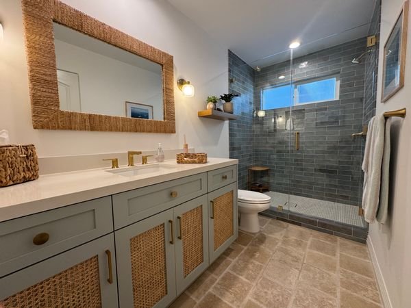 First floor bathroom
