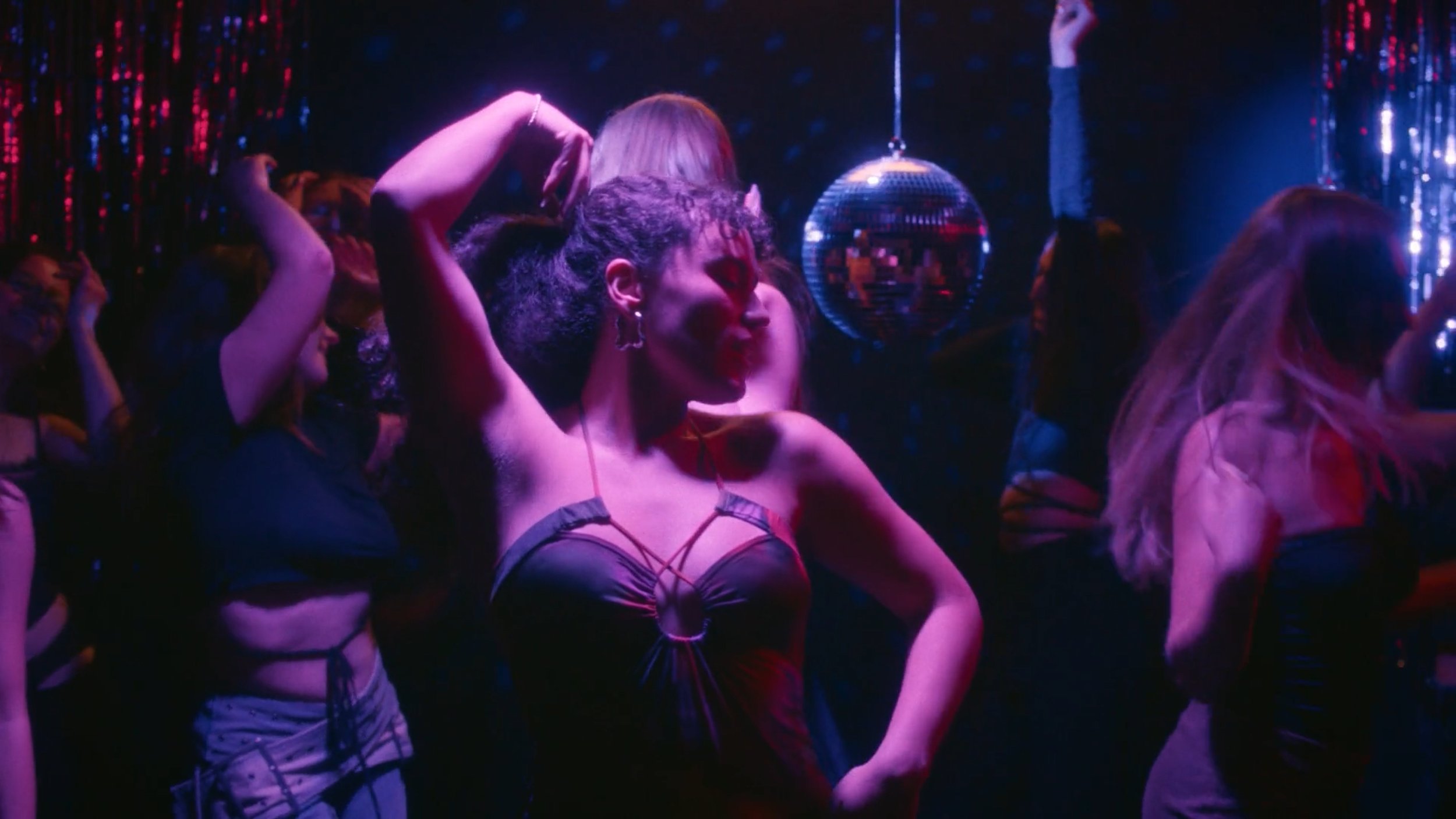 Still 2025-12-01 173730_1.1.13.jpg