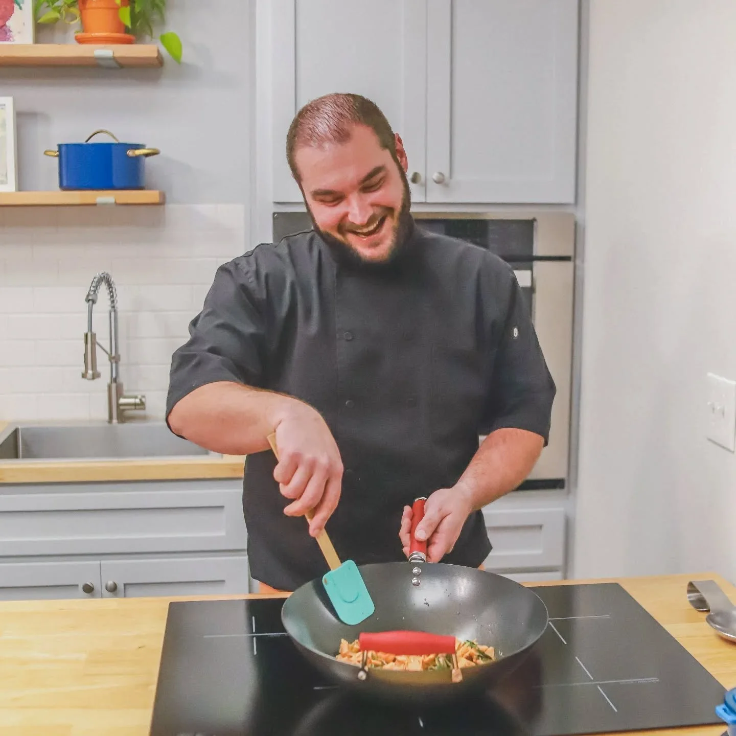 That feeling you get when you've got the kitchen to yourself🤌🏽.