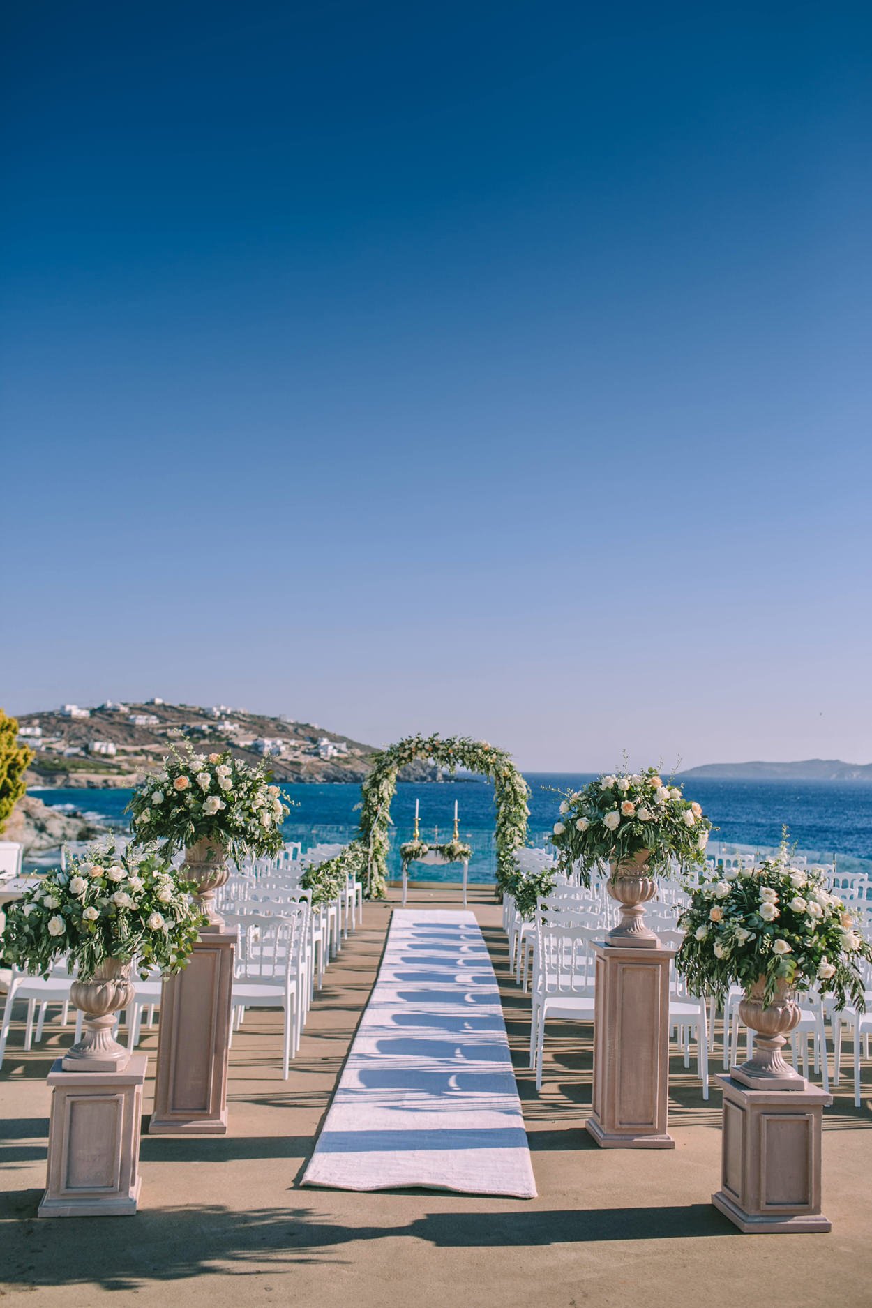 032-wedding-in-saint-john-mykonos.jpg